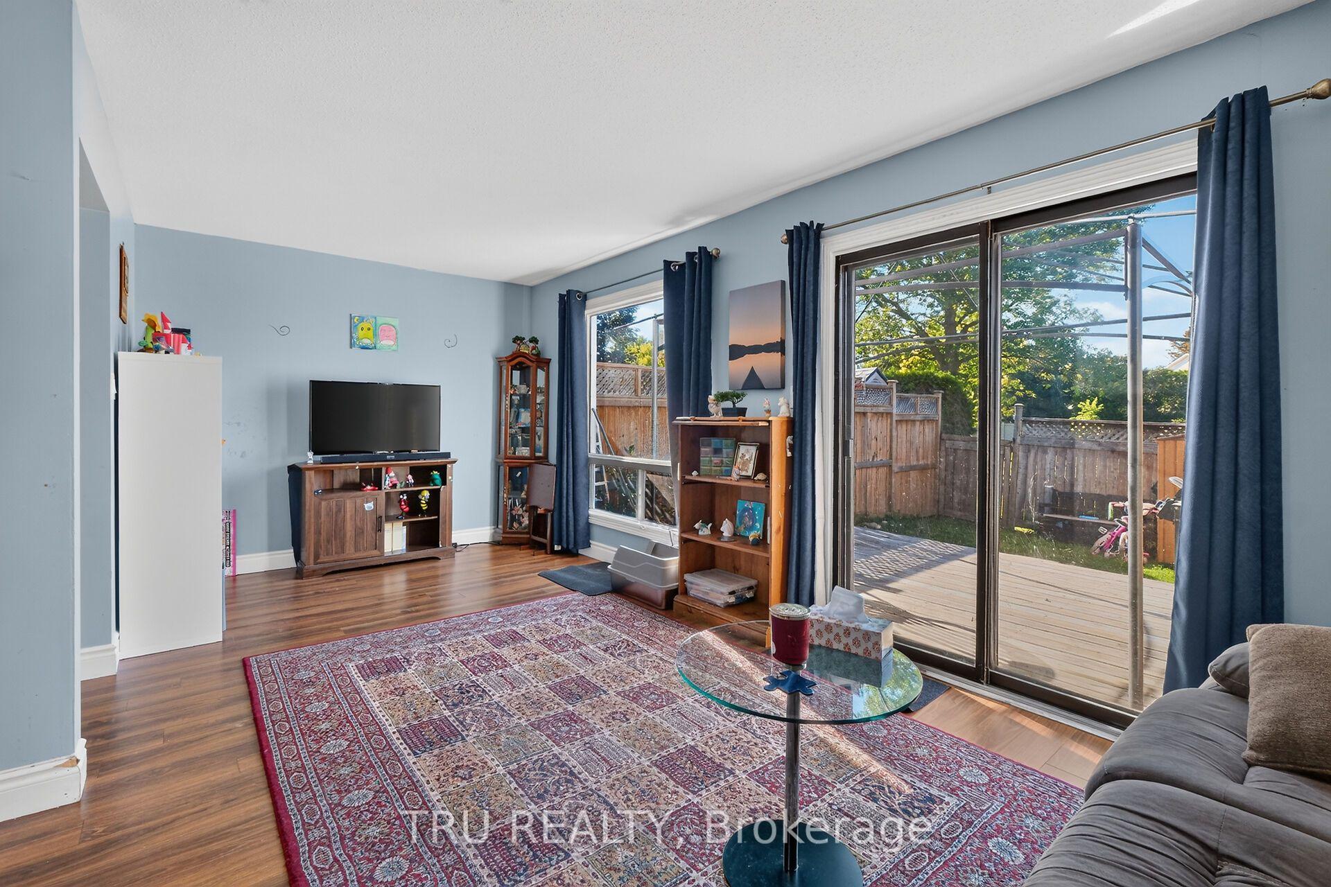 Photo 8 of 369 Mockingbird Drive, Ottawa, Chatelaine Village — HOMEH