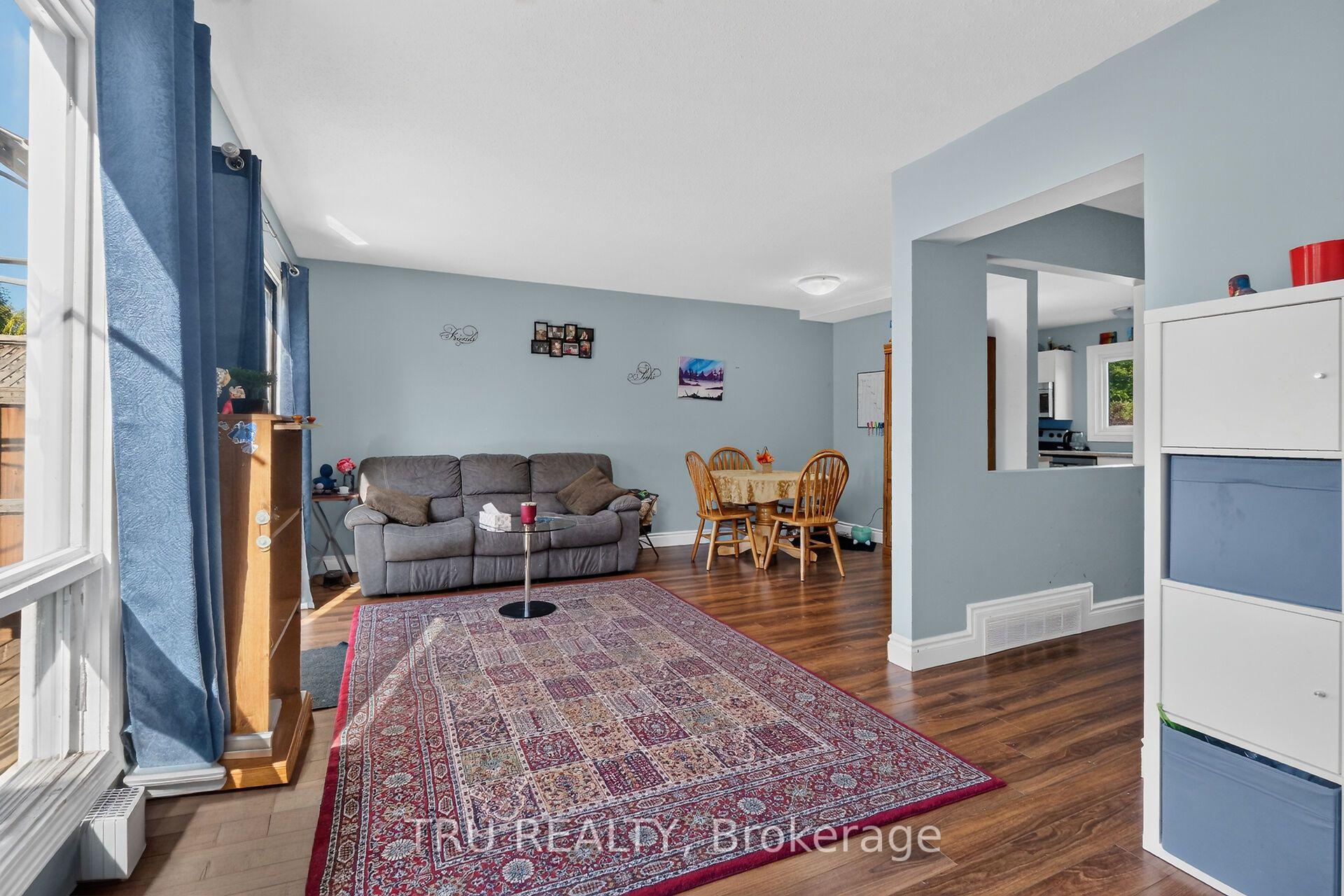 Photo 12 of 369 Mockingbird Drive, Ottawa, Chatelaine Village — HOMEH