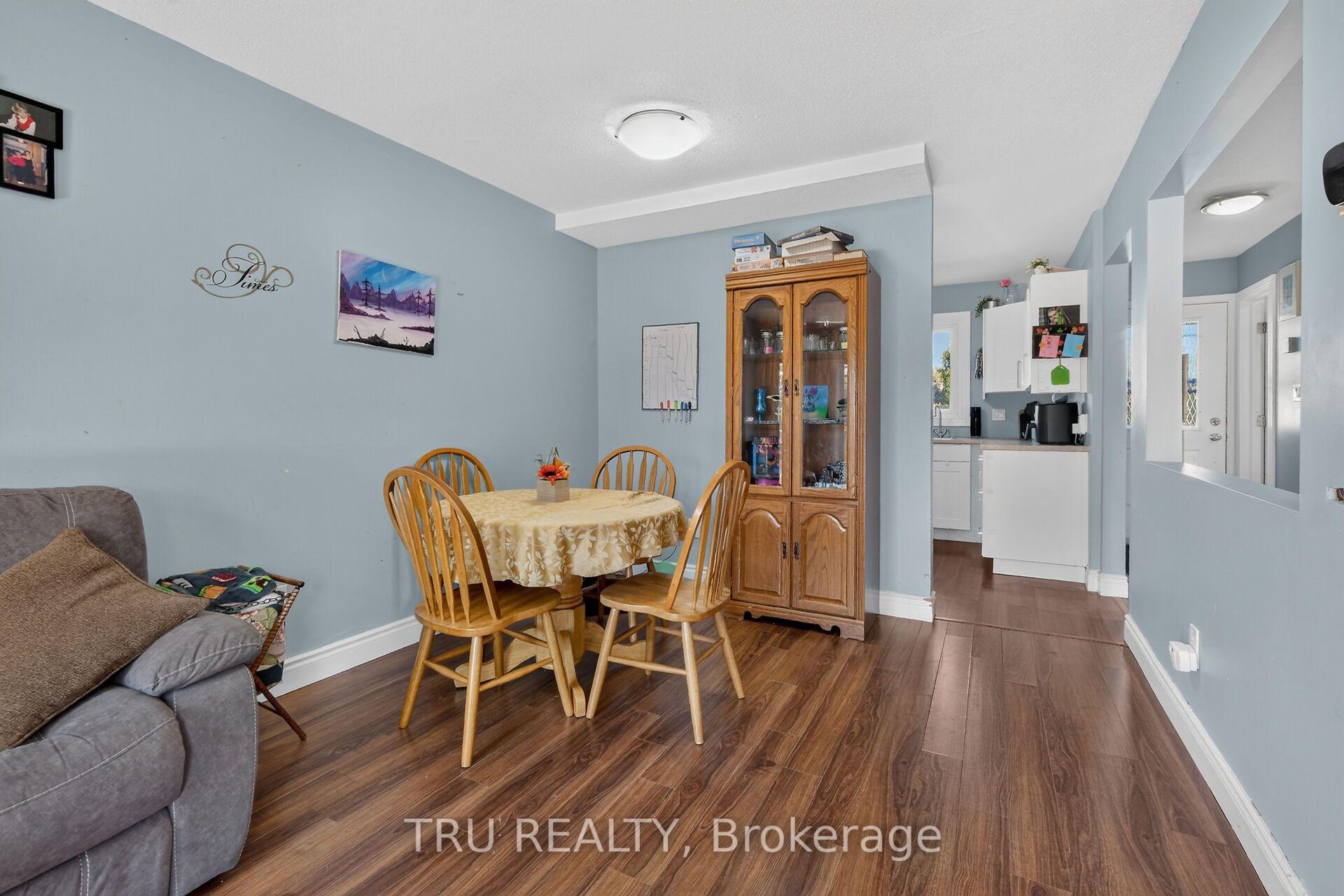 Photo 14 of 369 Mockingbird Drive, Ottawa, Chatelaine Village — HOMEH