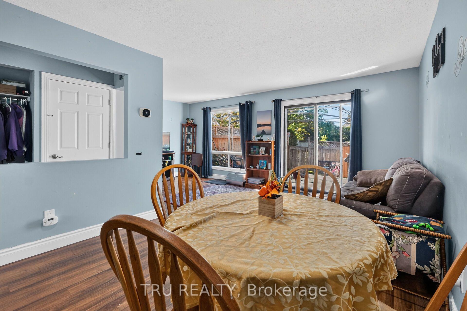 Photo 16 of 369 Mockingbird Drive, Ottawa, Chatelaine Village — HOMEH