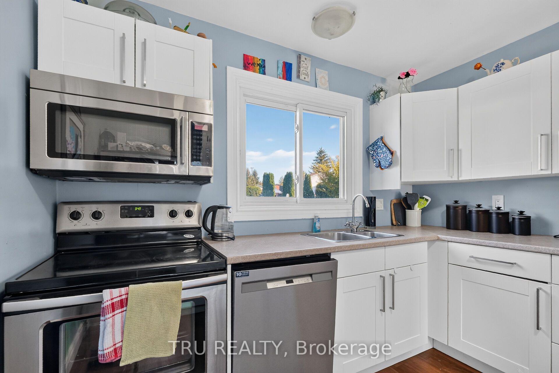 Photo 19 of 369 Mockingbird Drive, Ottawa, Chatelaine Village — HOMEH
