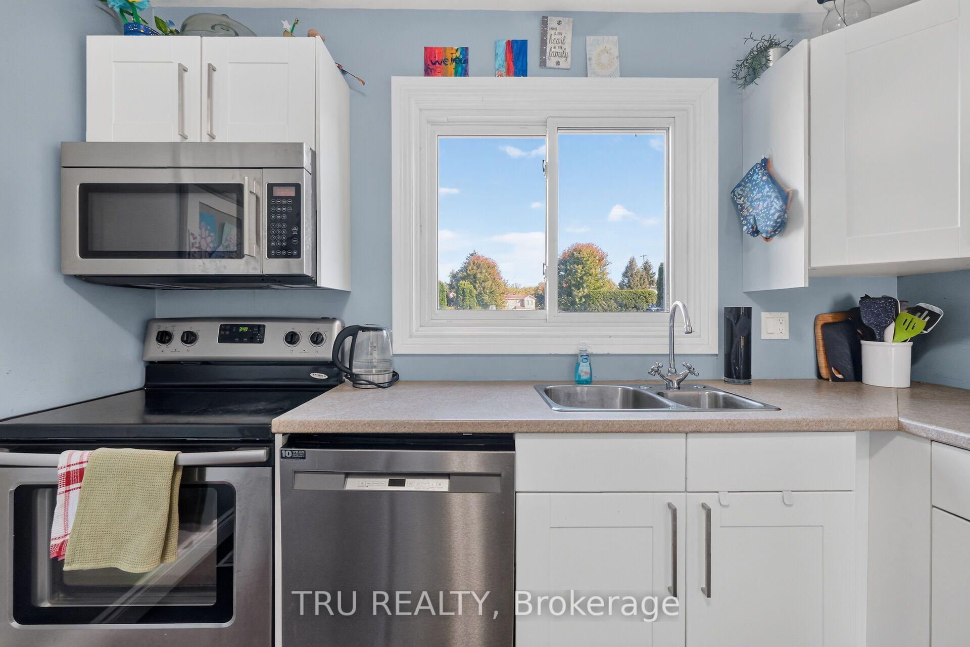 Photo 21 of 369 Mockingbird Drive, Ottawa, Chatelaine Village — HOMEH