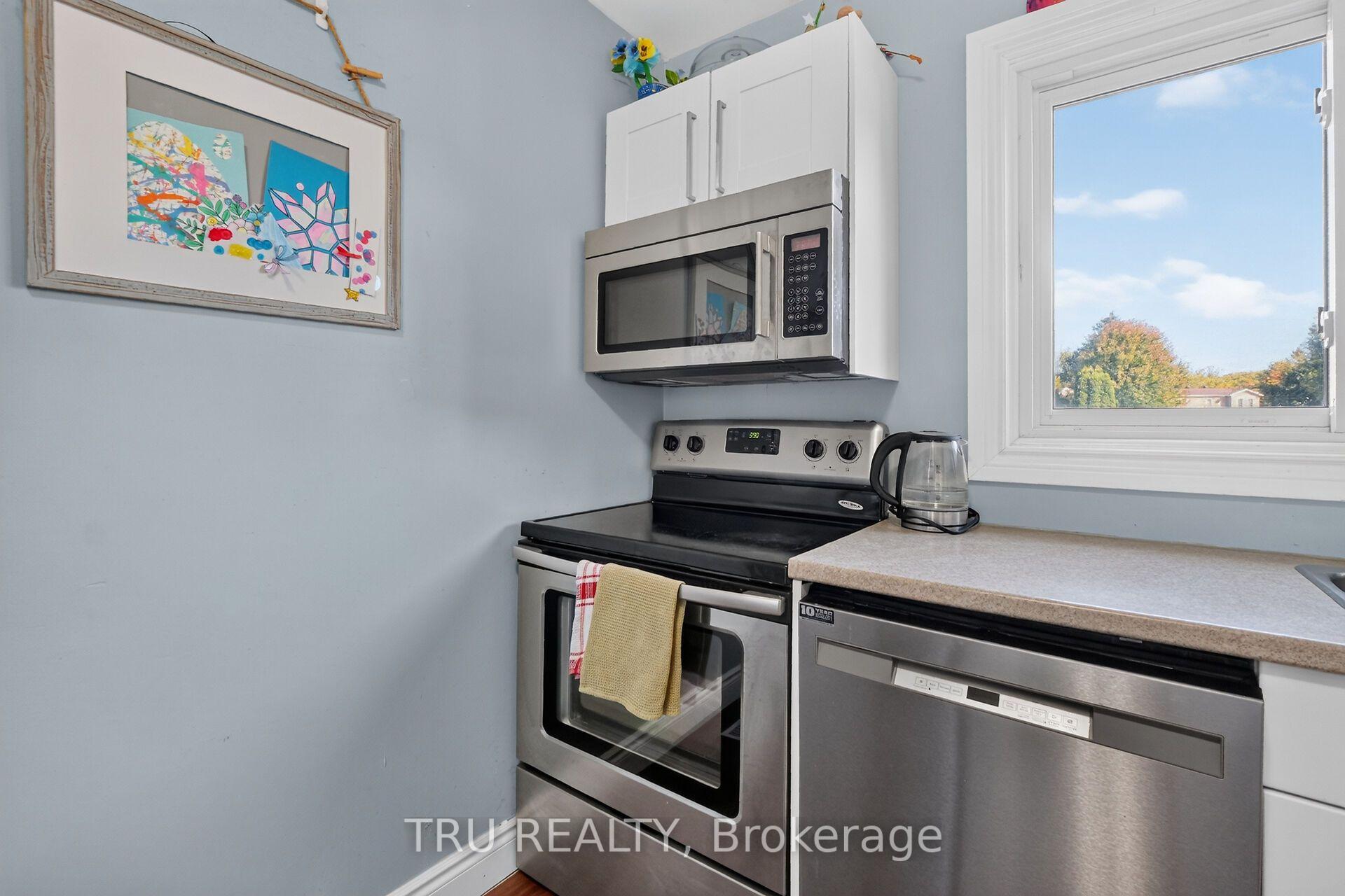 Photo 22 of 369 Mockingbird Drive, Ottawa, Chatelaine Village — HOMEH