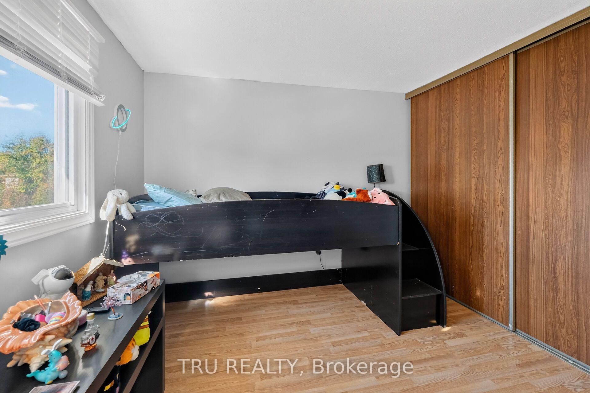 Photo 31 of 369 Mockingbird Drive, Ottawa, Chatelaine Village — HOMEH