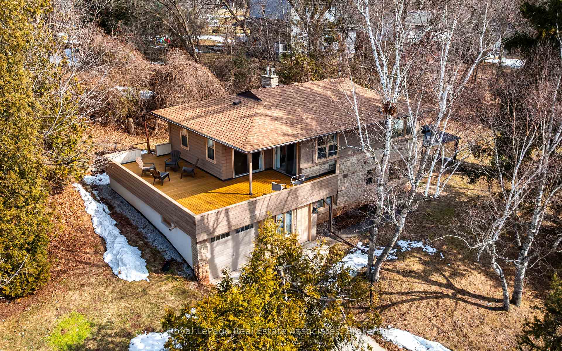 Photo 19 of 8 Ann Street, Halton Hills, Georgetown — HOMEH