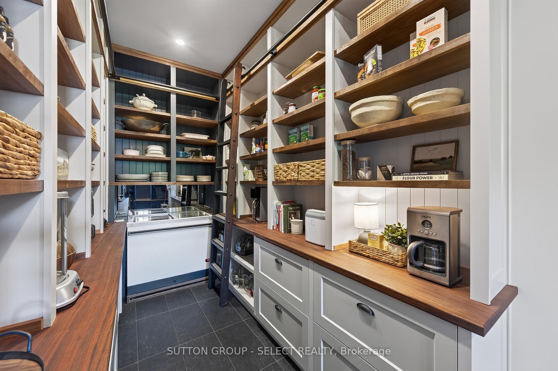 Photo 16 of 1039 Cherrygrove Drive, London, South K — HOMEH