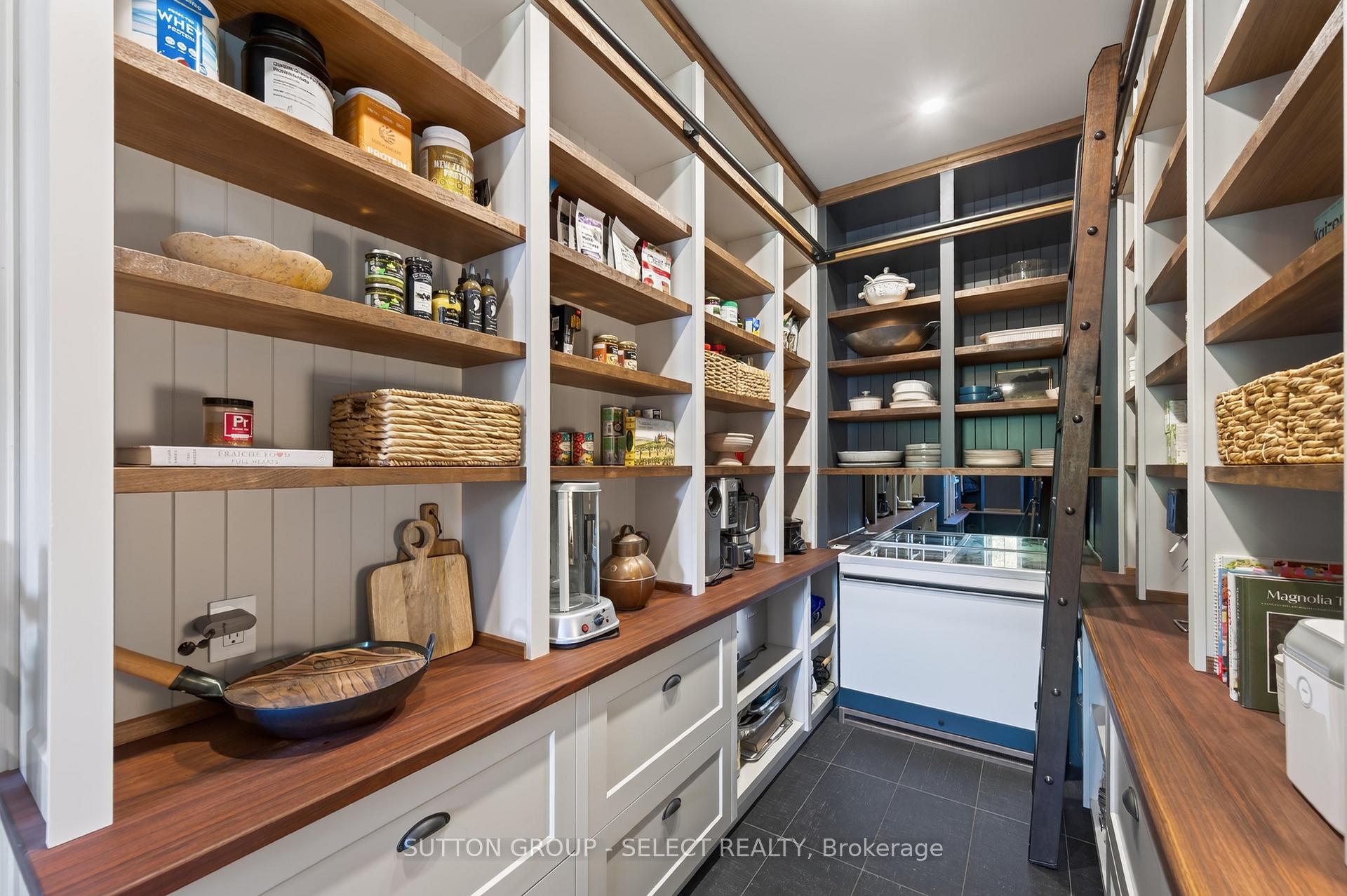 Photo 17 of 1039 Cherrygrove Drive, London, South K — HOMEH
