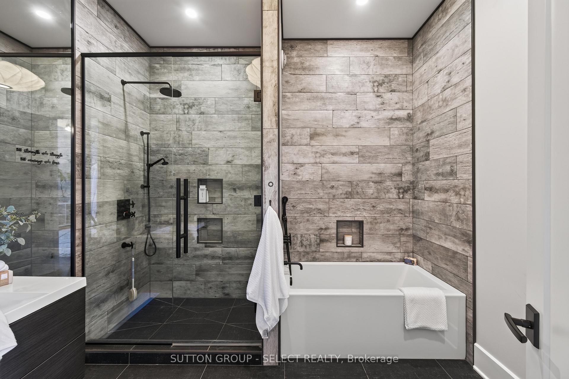 Photo 24 of 1039 Cherrygrove Drive, London, South K — HOMEH
