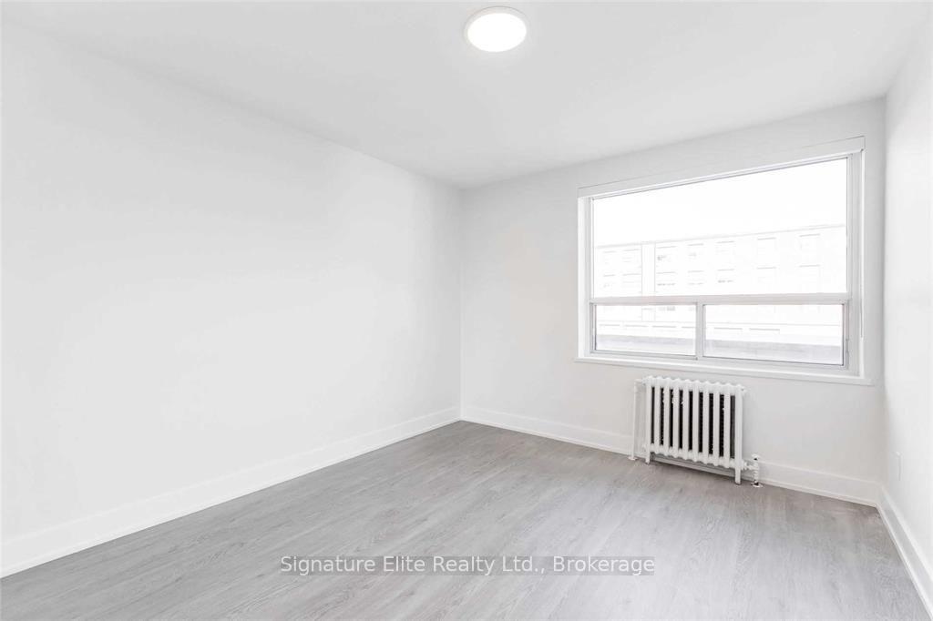 Photo 6 of Unit 215, 3 Swift Drive, North York, Victoria Village — HOMEH