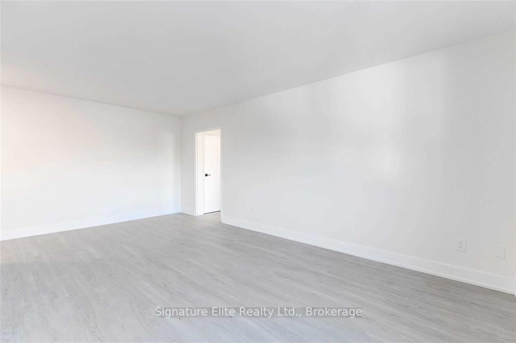 Photo 9 of Unit 215, 3 Swift Drive, North York, Victoria Village — HOMEH