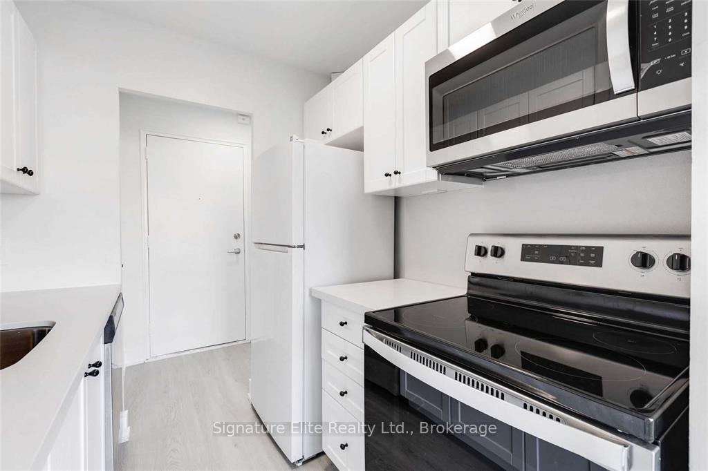 Photo 12 of Unit 215, 3 Swift Drive, North York, Victoria Village — HOMEH