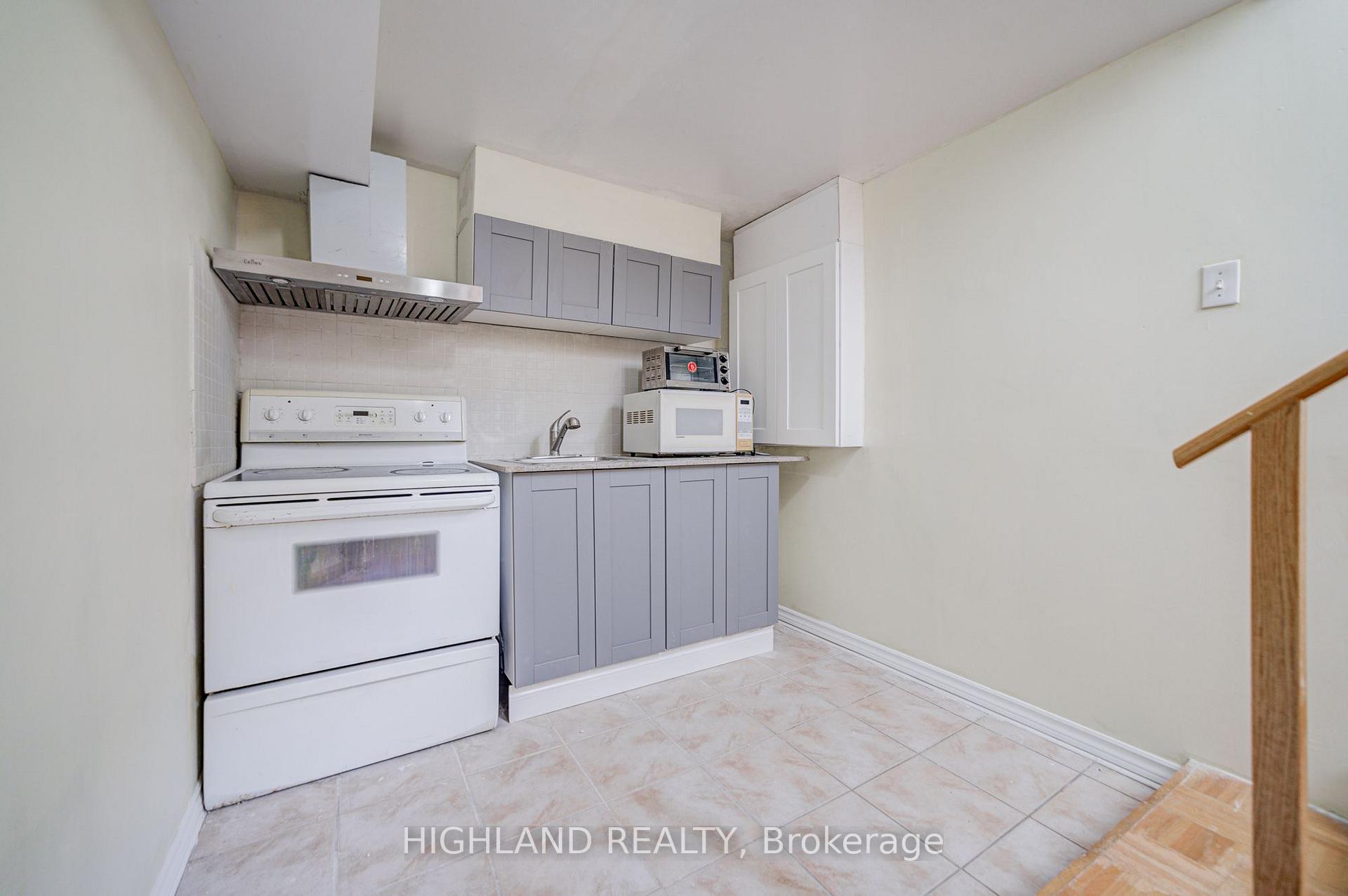 Photo 20 of 4066 Wycliffe Way, Mississauga, Creditview — HOMEH
