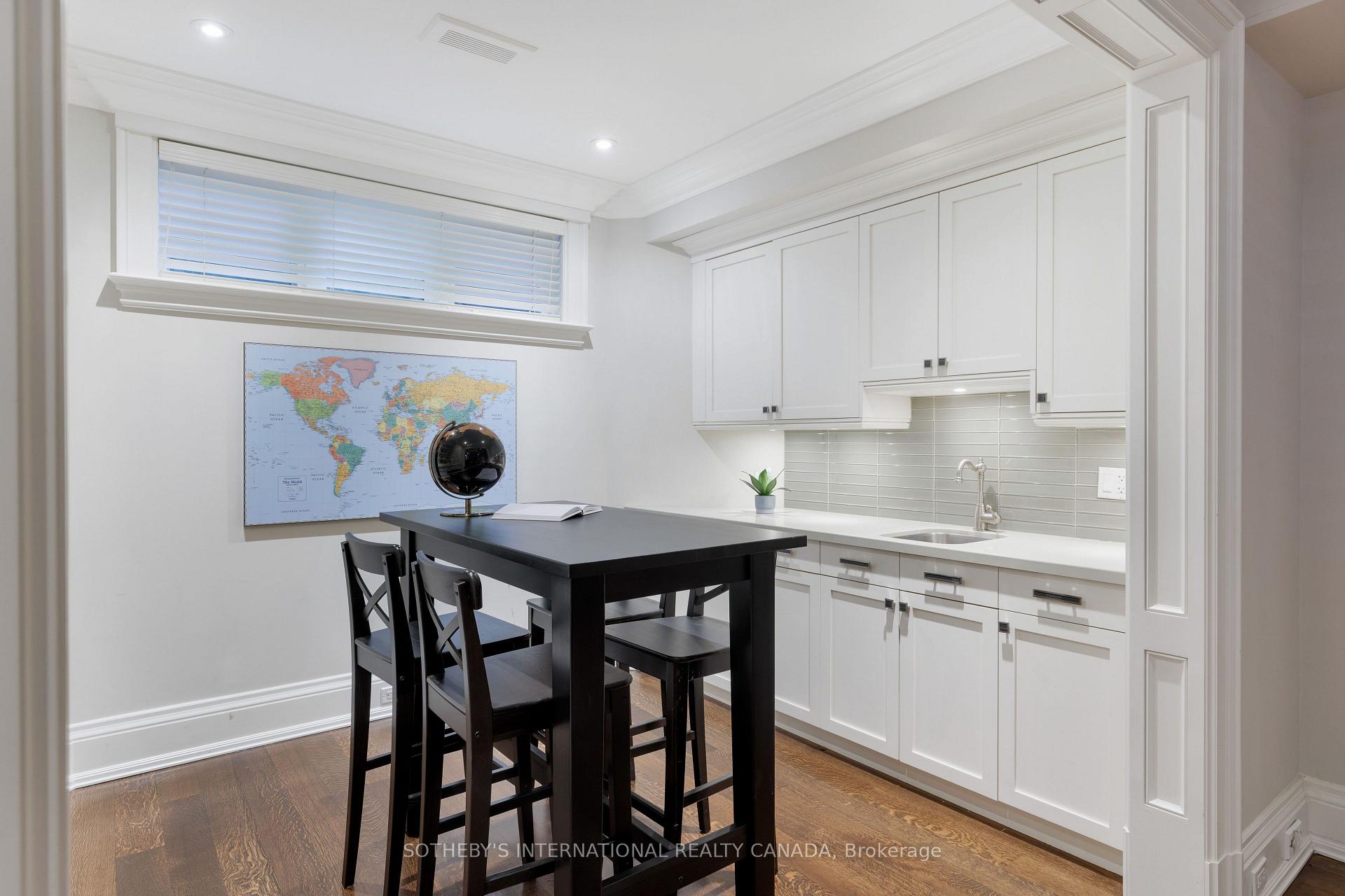 Photo 39 of 50 Queen Marys Drive, Etobicoke, Kingsway South — HOMEH