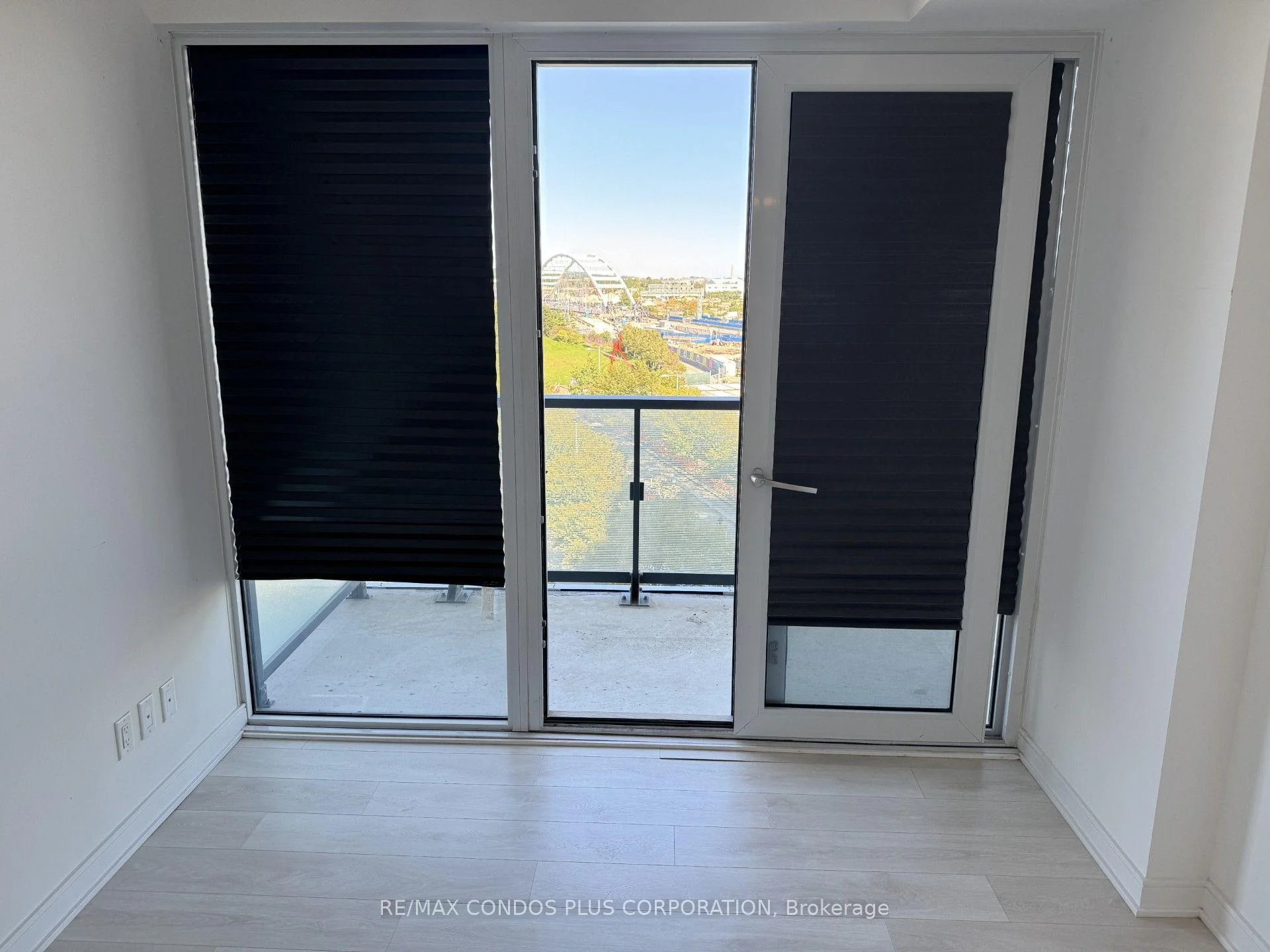 Photo 4 of Unit S705, 180 Mill Street, Toronto, Waterfront Communities — HOMEH