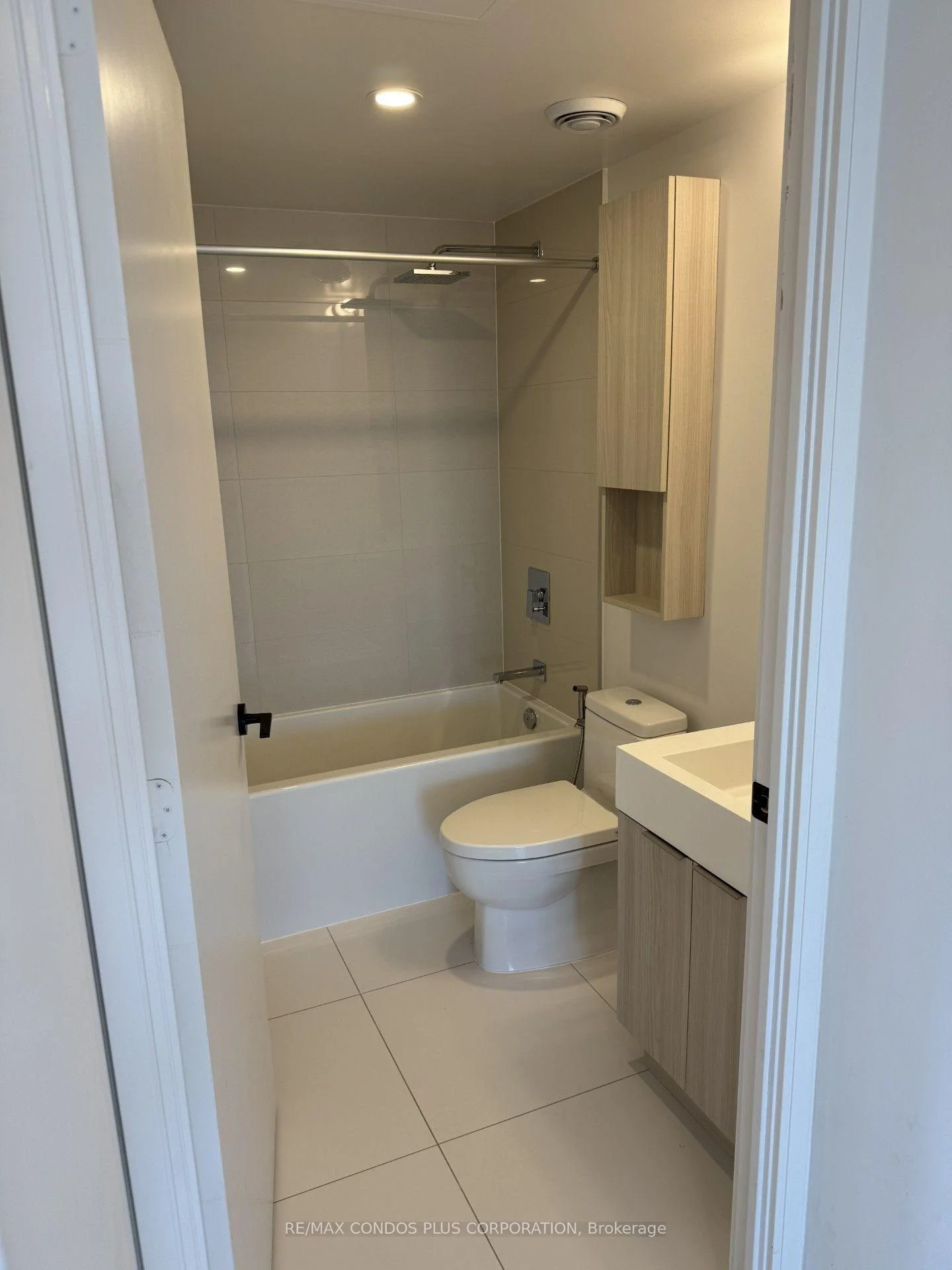 Photo 6 of Unit S705, 180 Mill Street, Toronto, Waterfront Communities — HOMEH