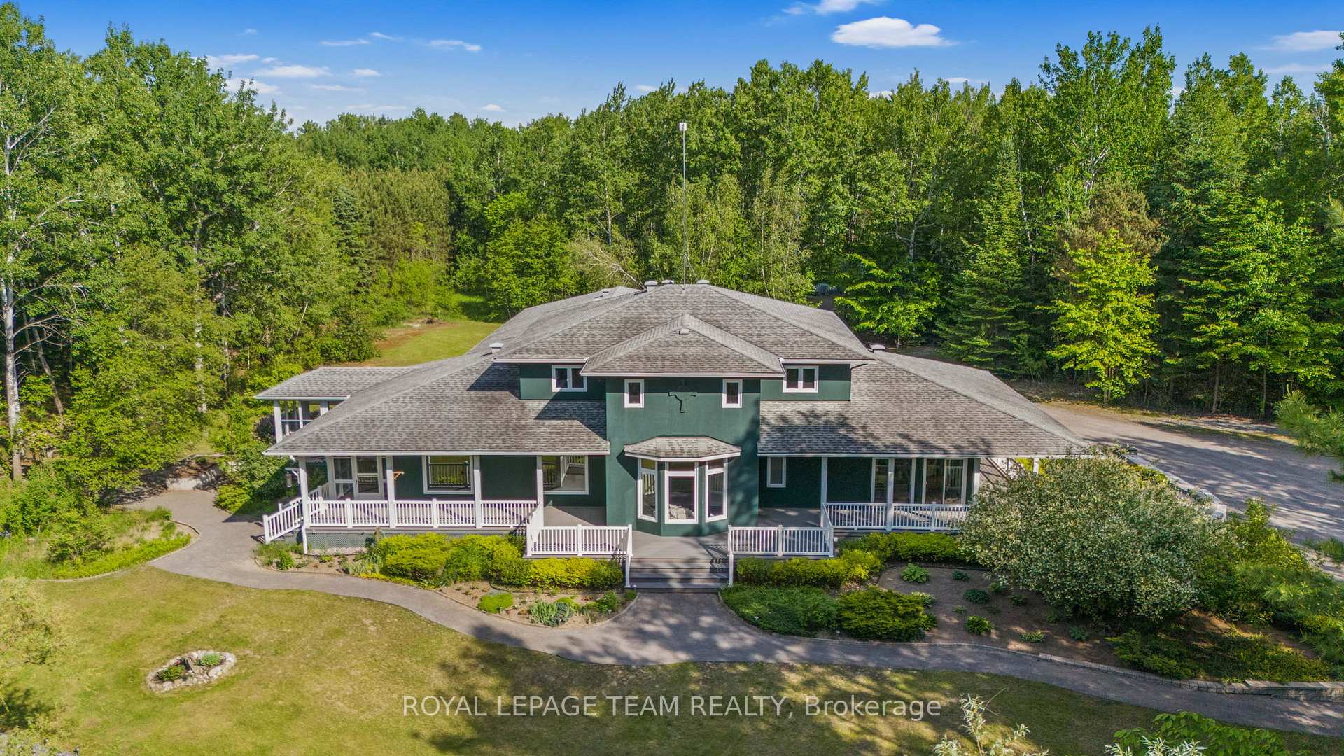 Photo of 1526 Carsonby Road E