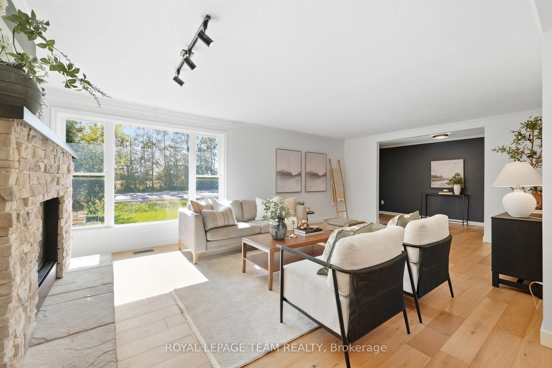 Photo 9 of 1819 Rideau Road, Ottawa, Riverside South — HOMEH