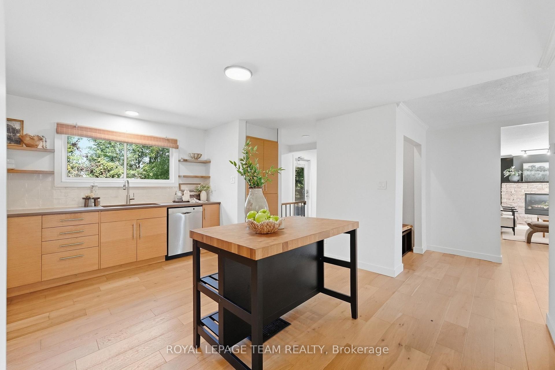 Photo 20 of 1819 Rideau Road, Ottawa, Riverside South — HOMEH
