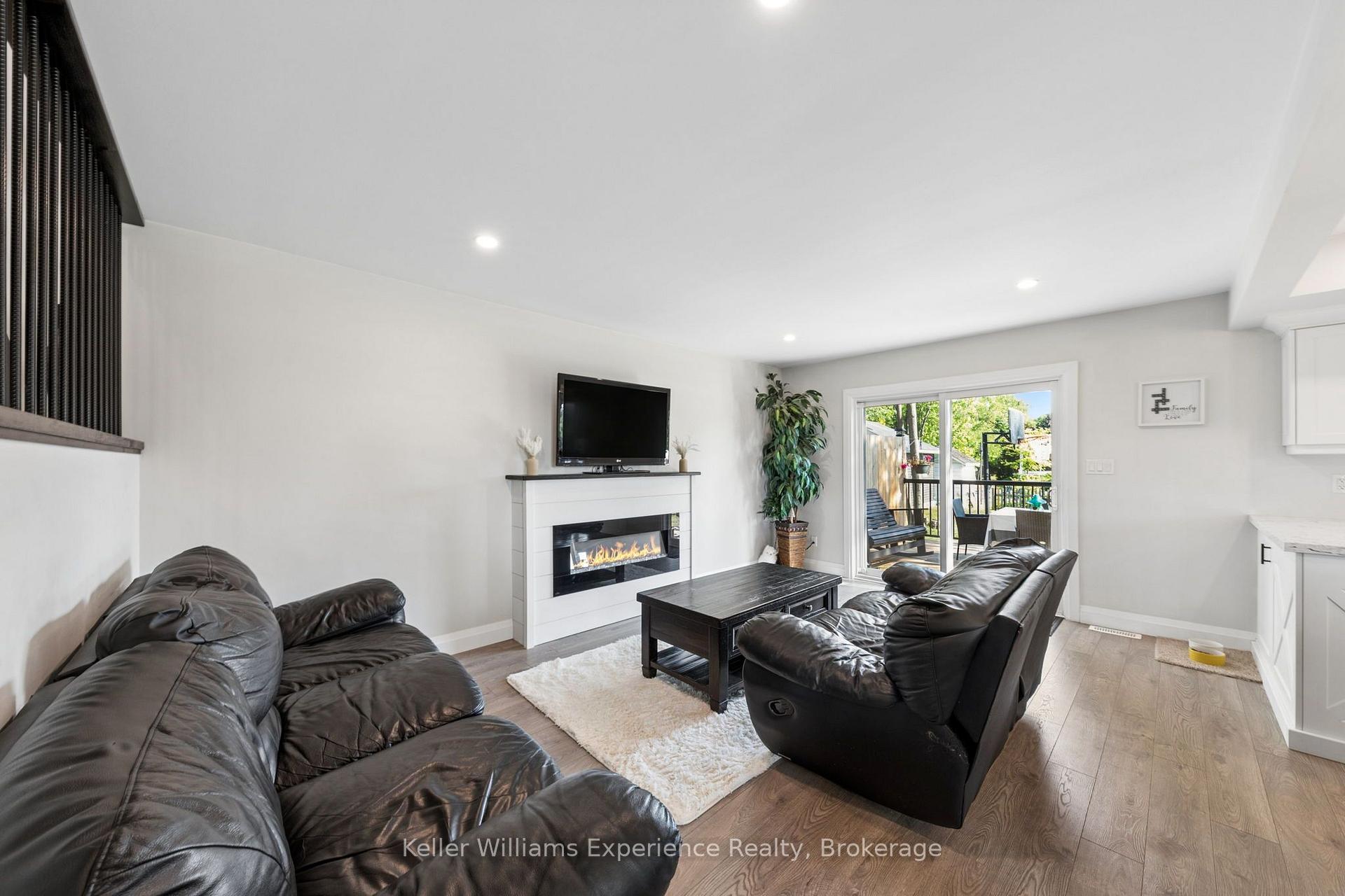 Photo 9 of 38 Payette Drive, Penetanguishene — HOMEH