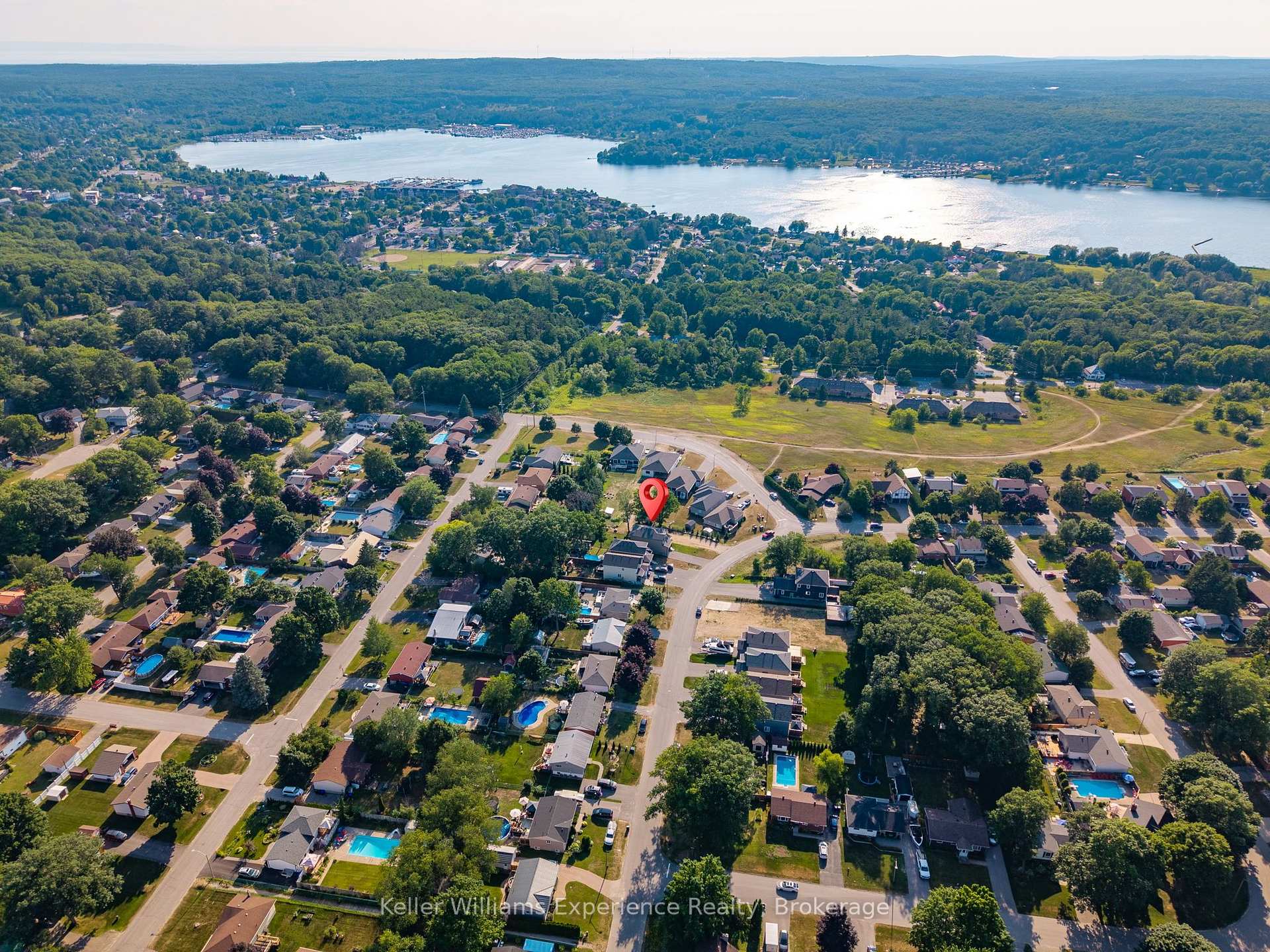 Photo 24 of 38 Payette Drive, Penetanguishene — HOMEH
