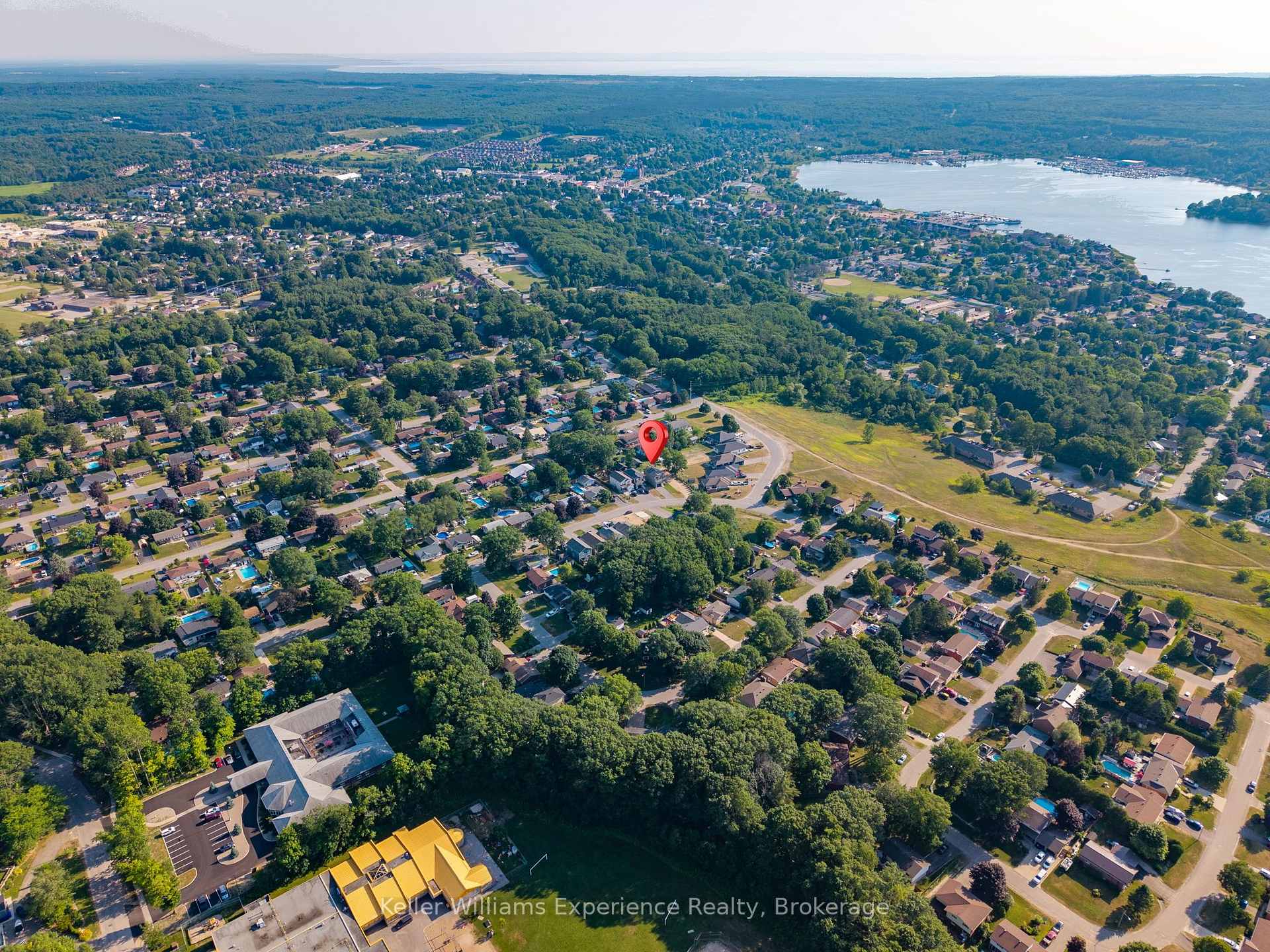 Photo 25 of 38 Payette Drive, Penetanguishene — HOMEH