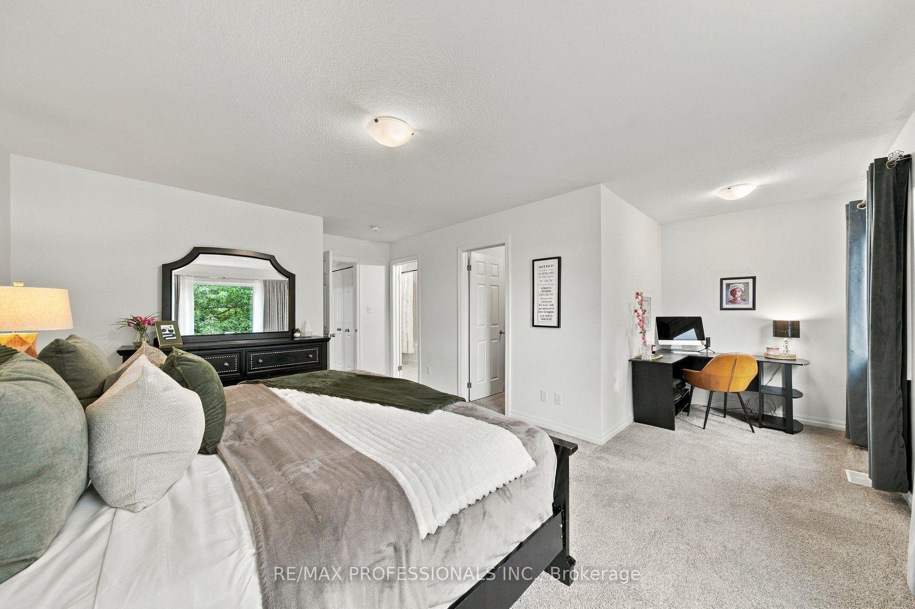 Photo 20 of Unit 31, 135 Hardcastle Drive, Cambridge, Blair Road — HOMEH