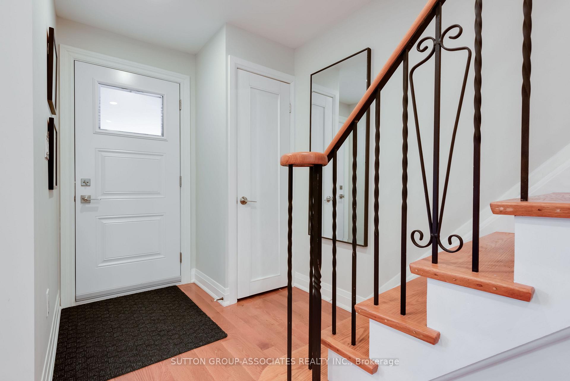 Photo 4 of 21 Belvidere Avenue, Toronto, Humewood-Cedarvale — HOMEH