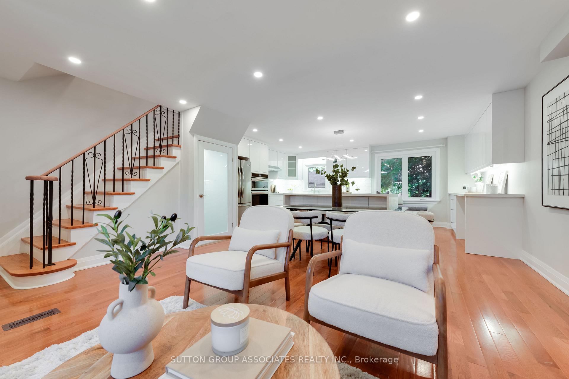 Photo 7 of 21 Belvidere Avenue, Toronto, Humewood-Cedarvale — HOMEH