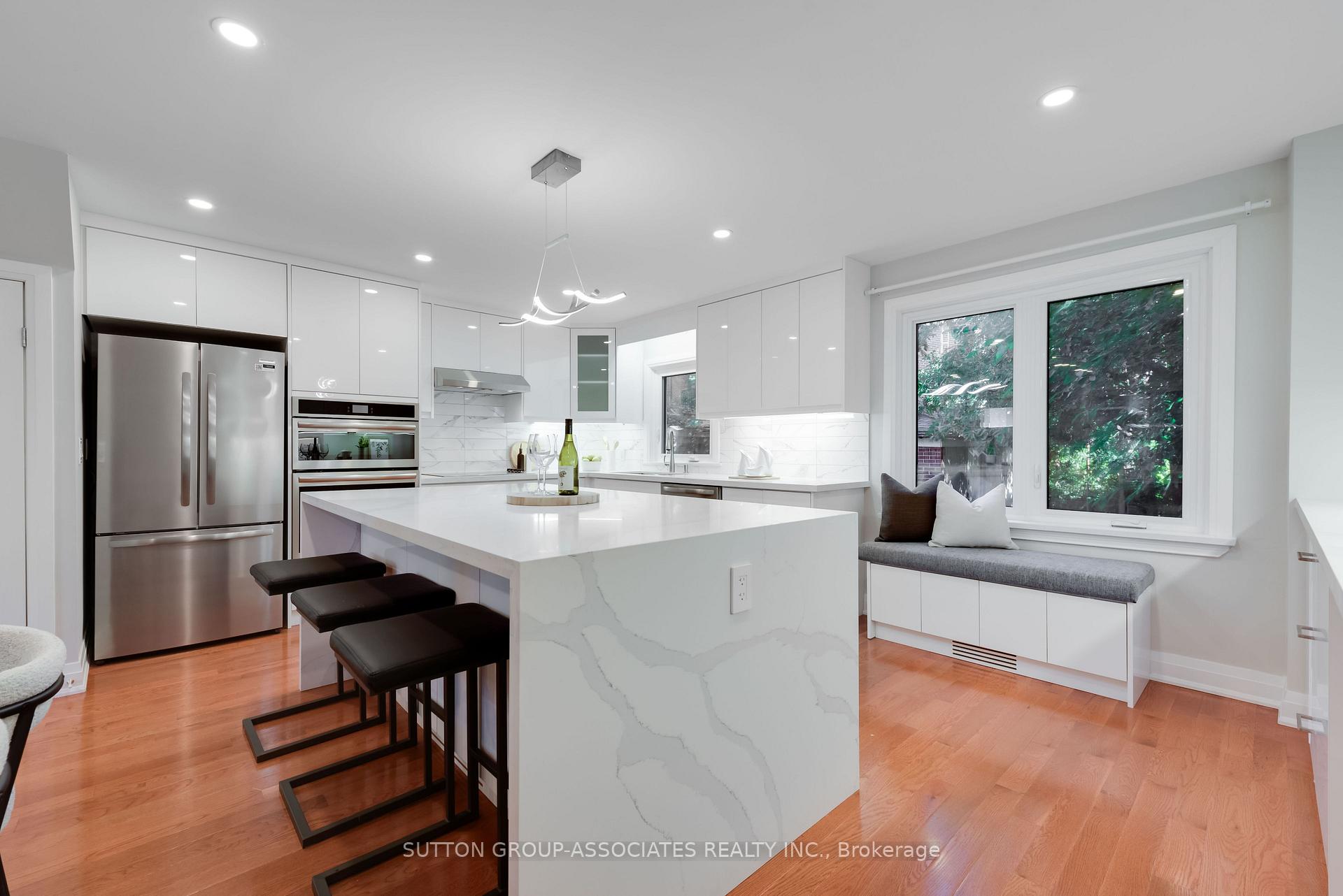 Photo 10 of 21 Belvidere Avenue, Toronto, Humewood-Cedarvale — HOMEH