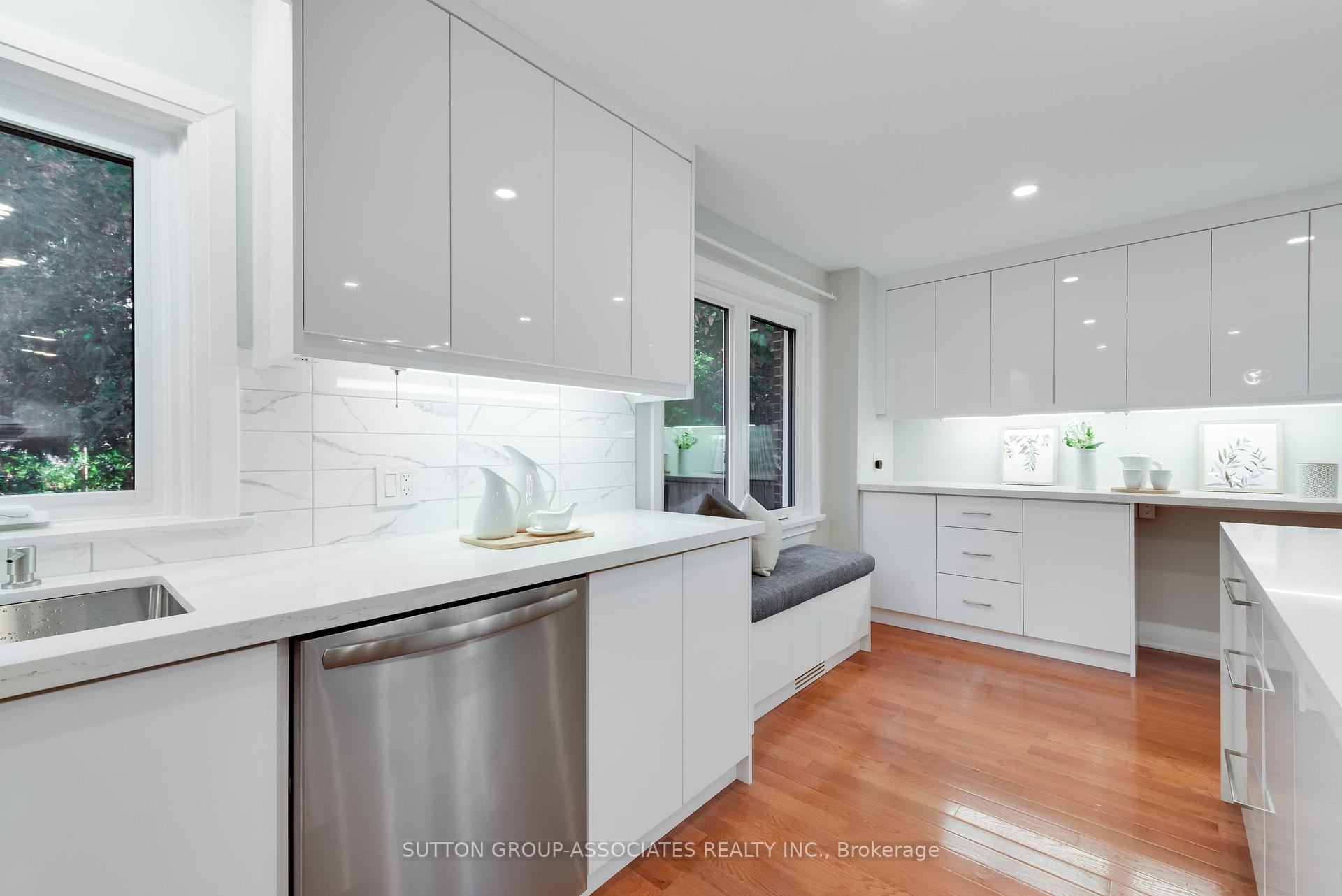 Photo 12 of 21 Belvidere Avenue, Toronto, Humewood-Cedarvale — HOMEH