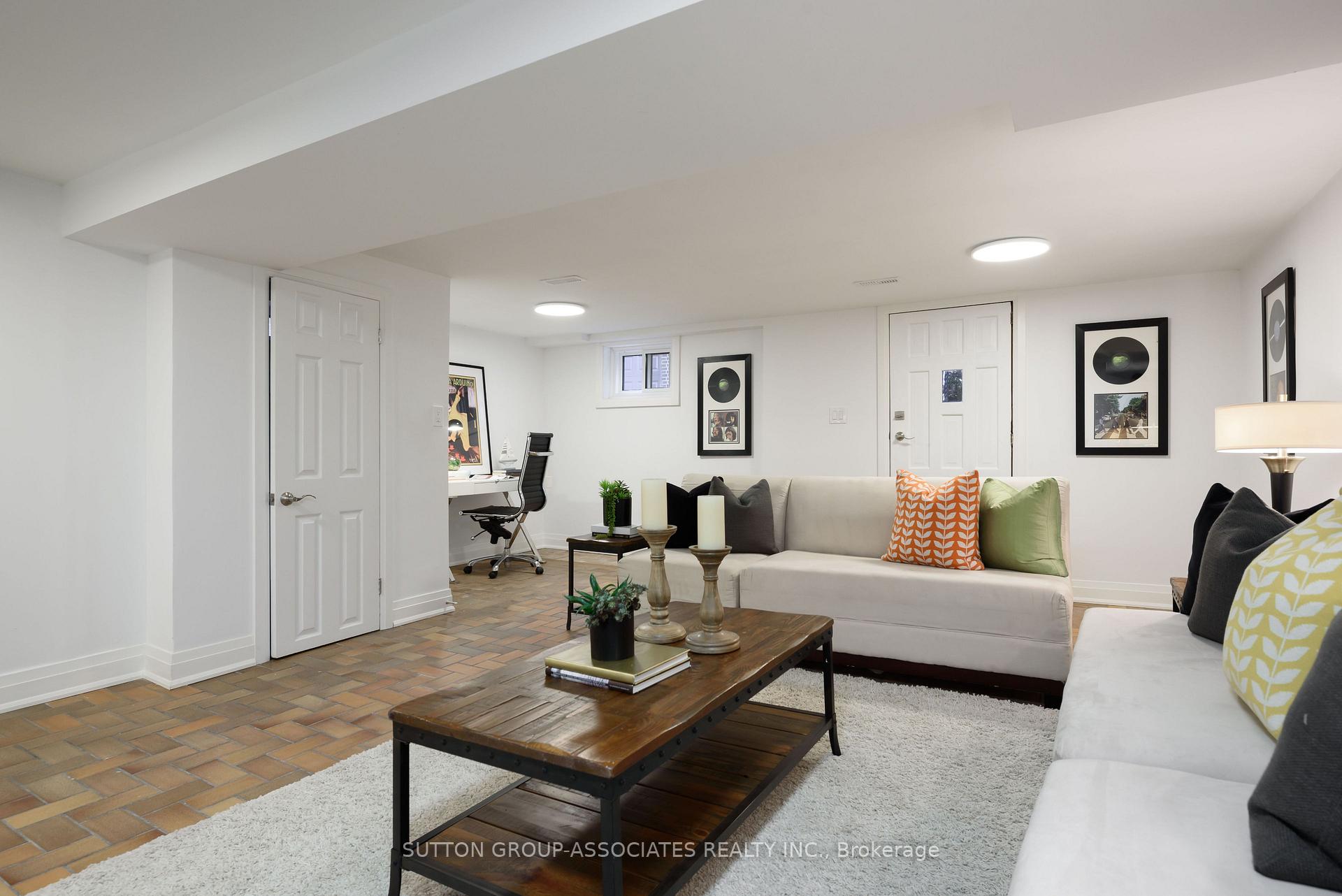 Photo 22 of 21 Belvidere Avenue, Toronto, Humewood-Cedarvale — HOMEH