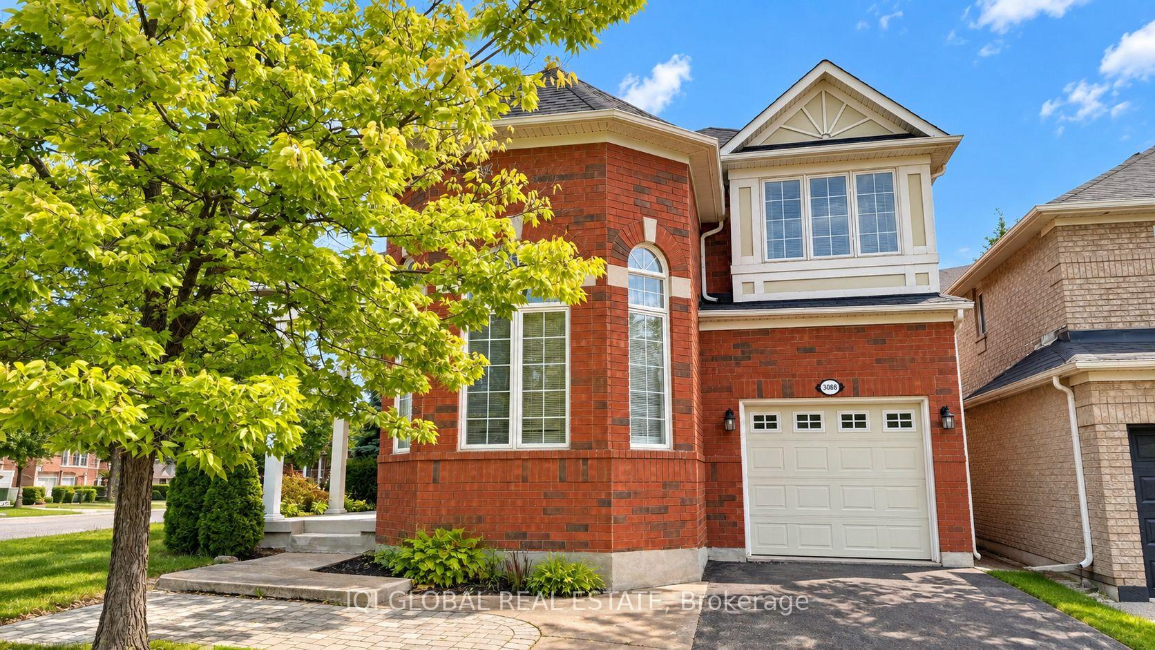 Photo 3 of 3088 Portree Crescent, Oakville, Bronte Creek — HOMEH