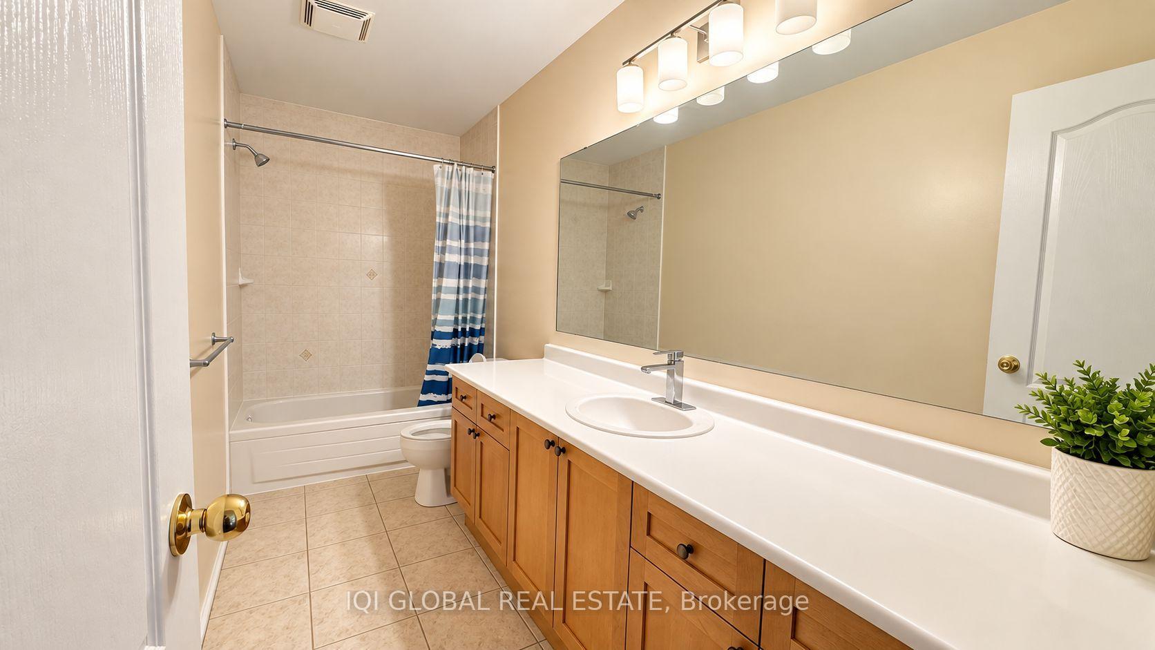 Photo 13 of 3088 Portree Crescent, Oakville, Bronte Creek — HOMEH