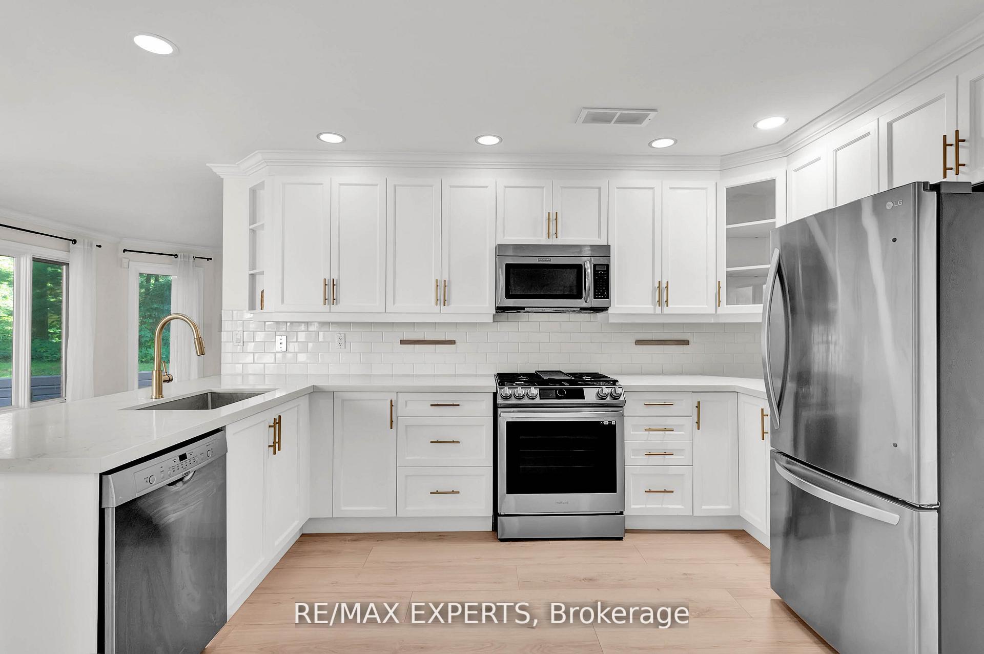 Photo 11 of 14 Alana Drive, Springwater, Centre Vespra — HOMEH