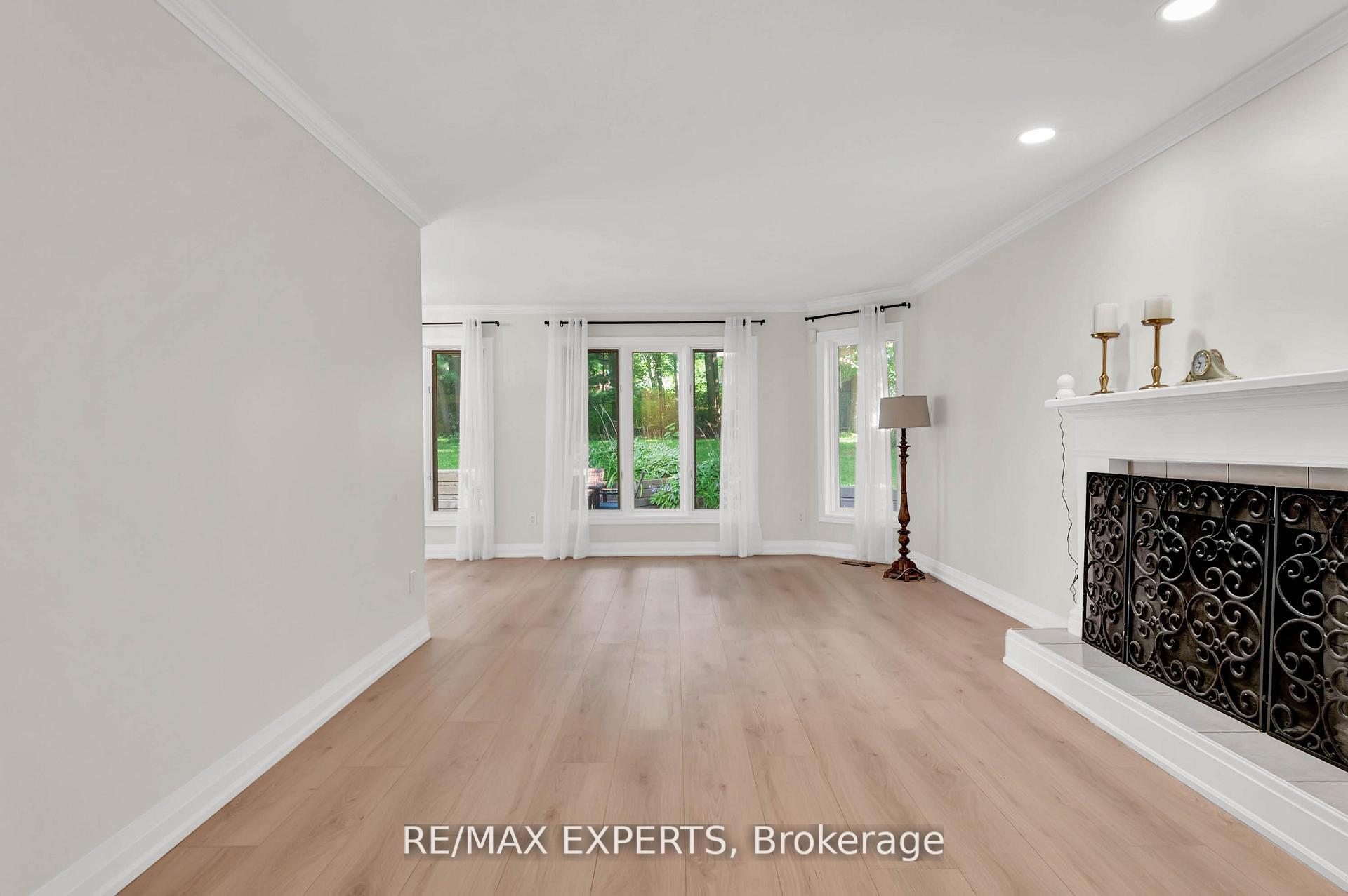 Photo 16 of 14 Alana Drive, Springwater, Centre Vespra — HOMEH