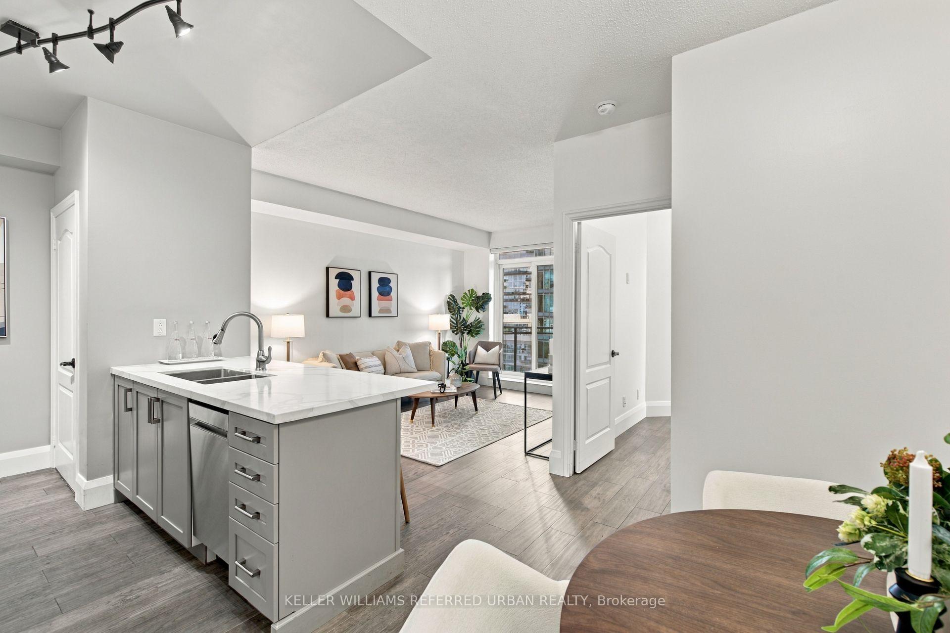 Photo 8 of Unit 912, 2219 Lake Shore Boulevard W, Etobicoke, Mimico — HOMEH