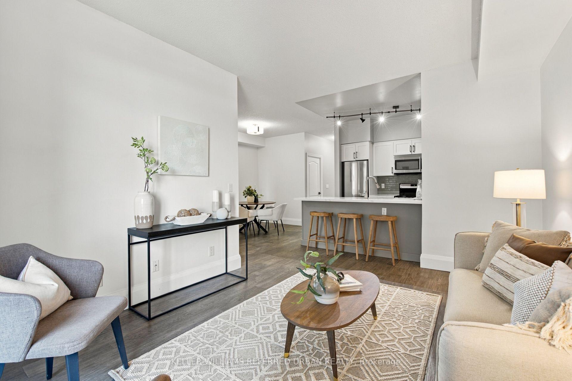 Photo 12 of Unit 912, 2219 Lake Shore Boulevard W, Etobicoke, Mimico — HOMEH