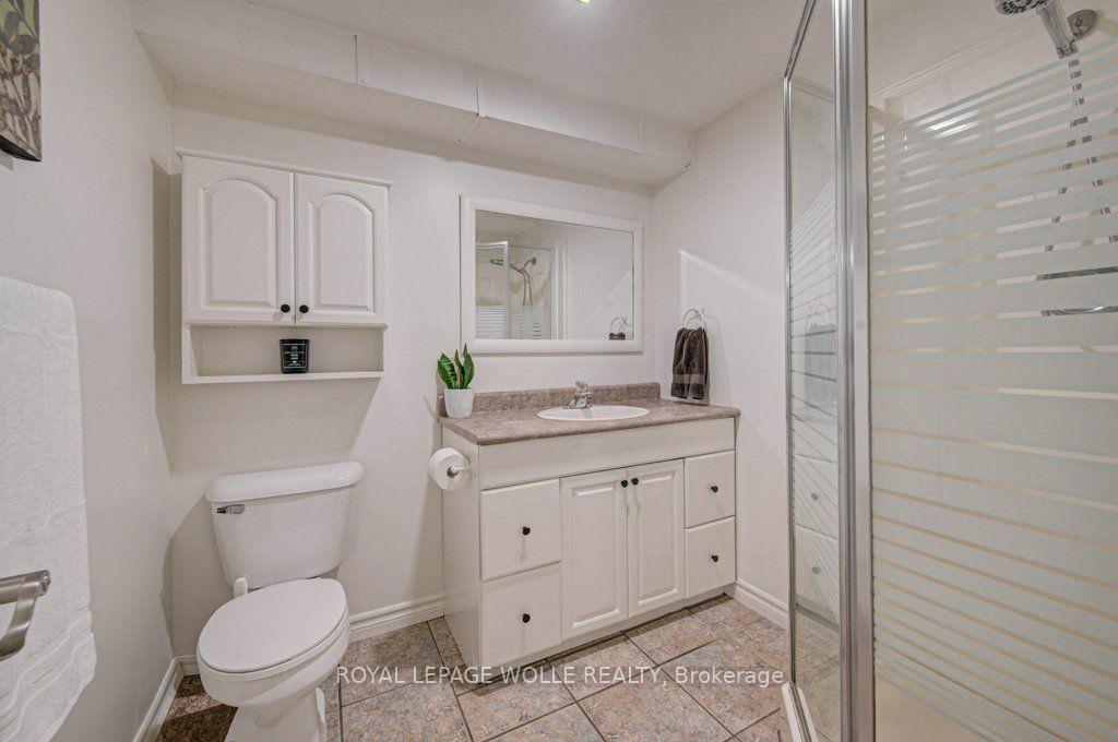 Photo 22 of 108 Lake Road, Puslinch, Puslinch Lake Settlement Areas — HOMEH
