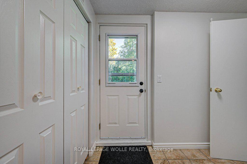 Photo 25 of 108 Lake Road, Puslinch, Puslinch Lake Settlement Areas — HOMEH