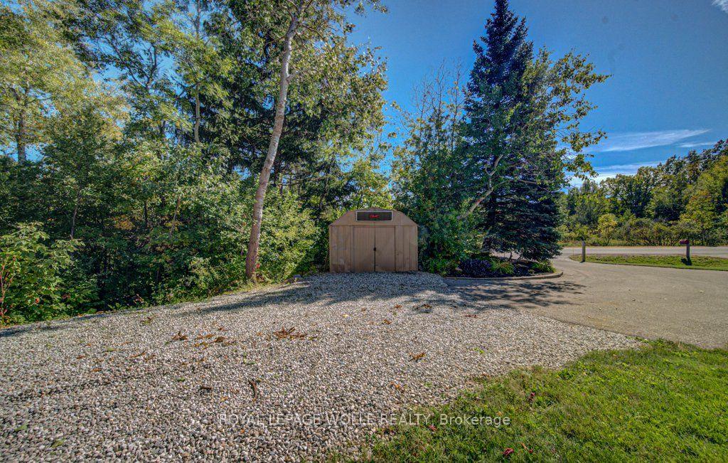 Photo 43 of 108 Lake Road, Puslinch, Puslinch Lake Settlement Areas — HOMEH