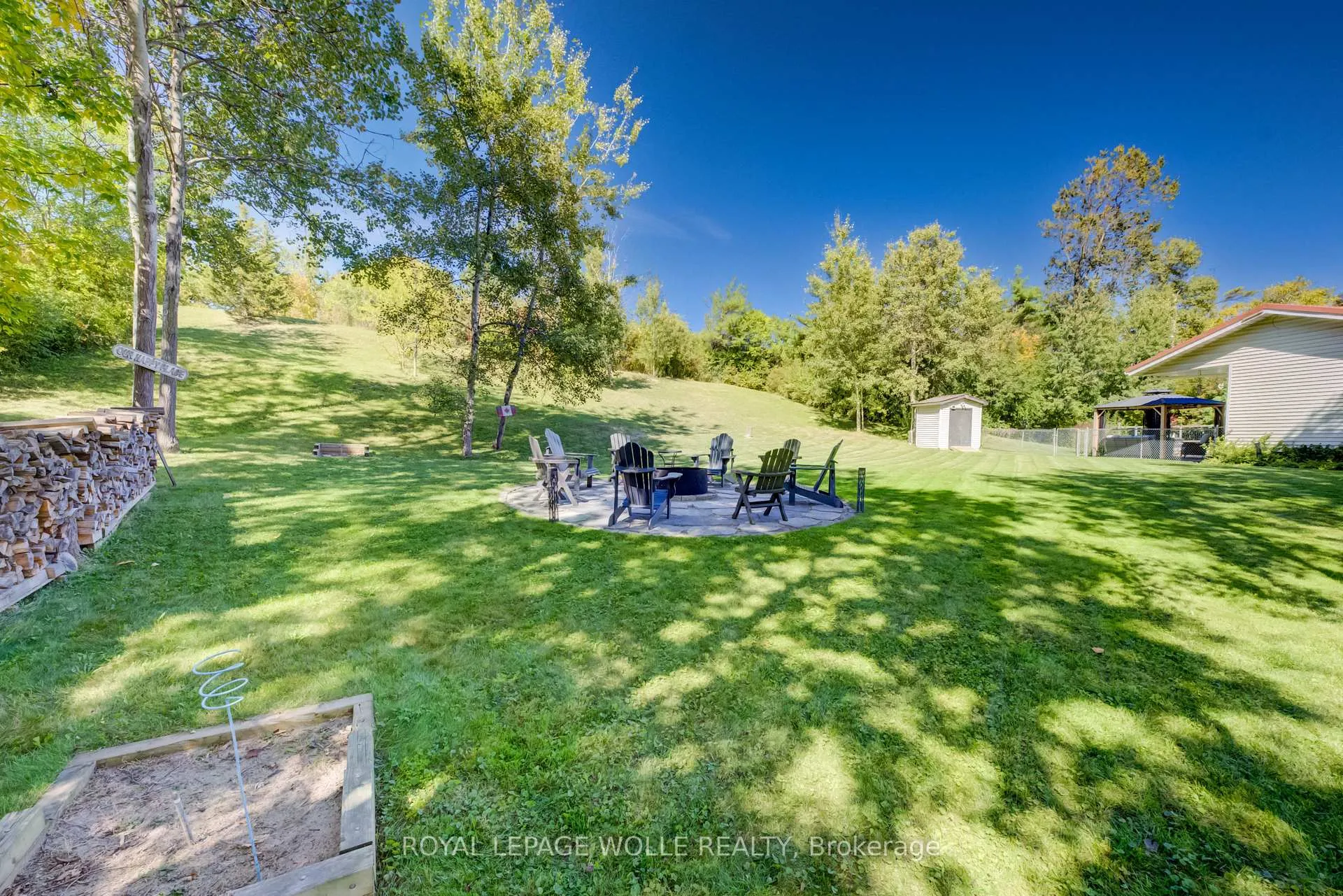 Photo 48 of 108 Lake Road, Puslinch, Puslinch Lake Settlement Areas — HOMEH