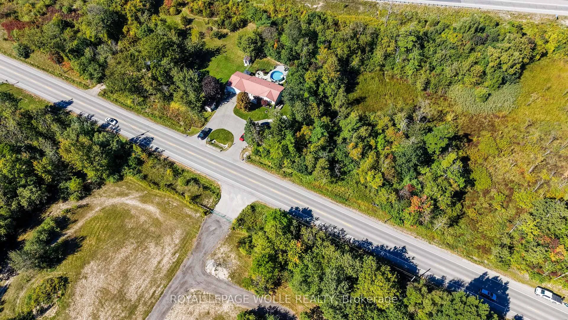 Photo 50 of 108 Lake Road, Puslinch, Puslinch Lake Settlement Areas — HOMEH