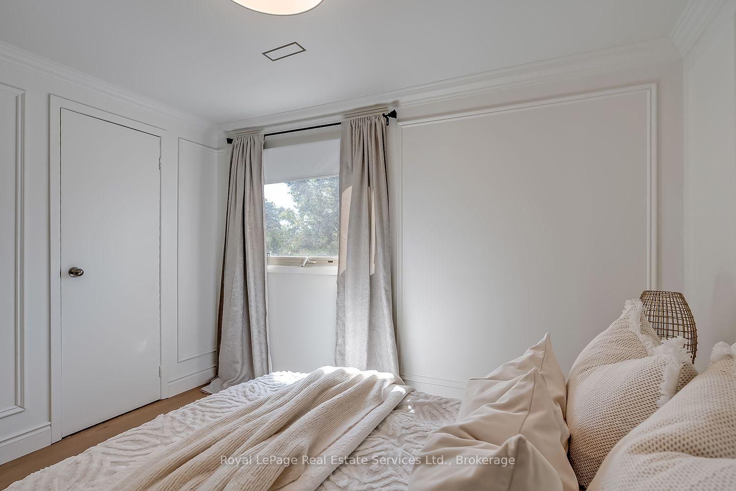 Photo 40 of 65 Normandy Place, Oakville, Central — HOMEH