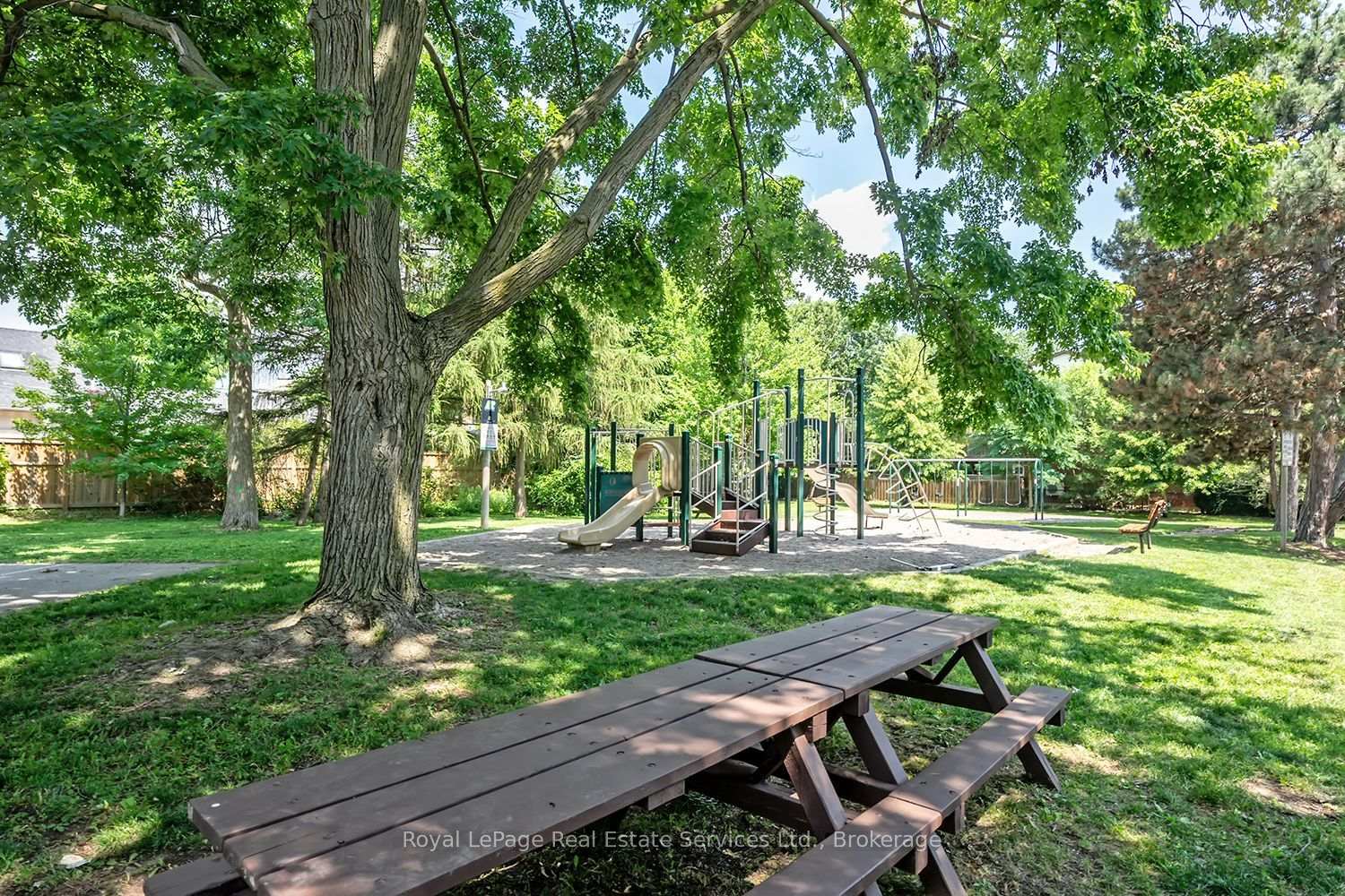 Photo 85 of 65 Normandy Place, Oakville, Central — HOMEH