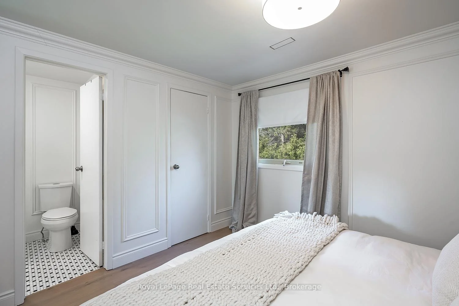 Photo 41 of 65 Normandy Place, Oakville, Central — HOMEH