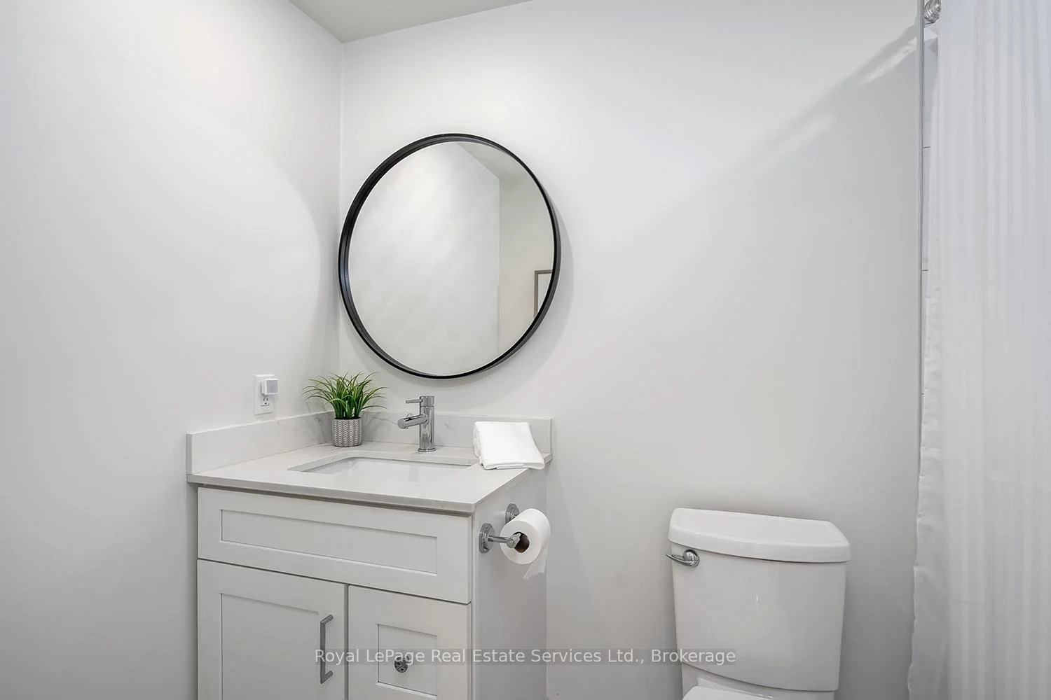 Photo 54 of 65 Normandy Place, Oakville, Central — HOMEH