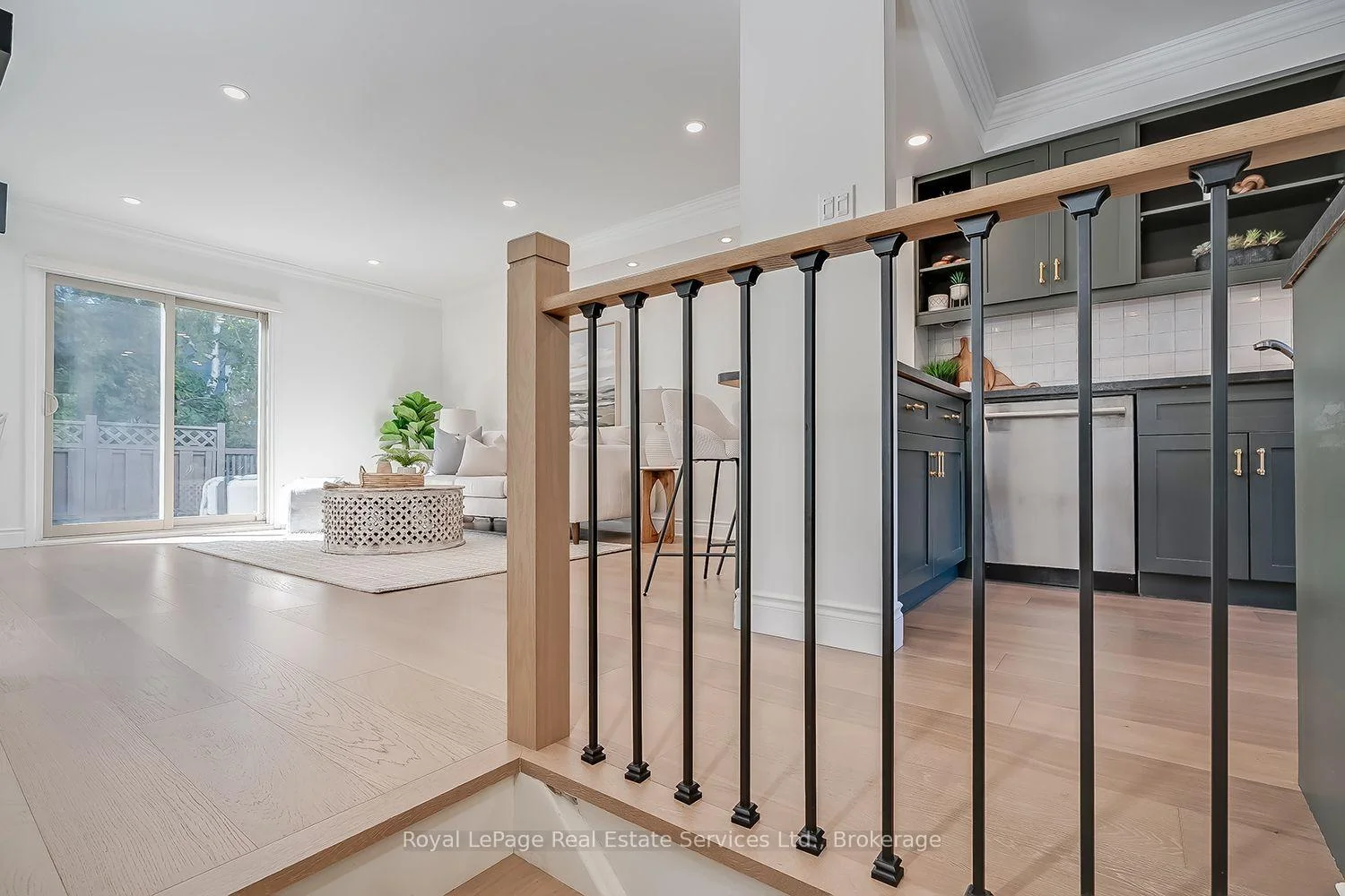 Photo 59 of 65 Normandy Place, Oakville, Central — HOMEH