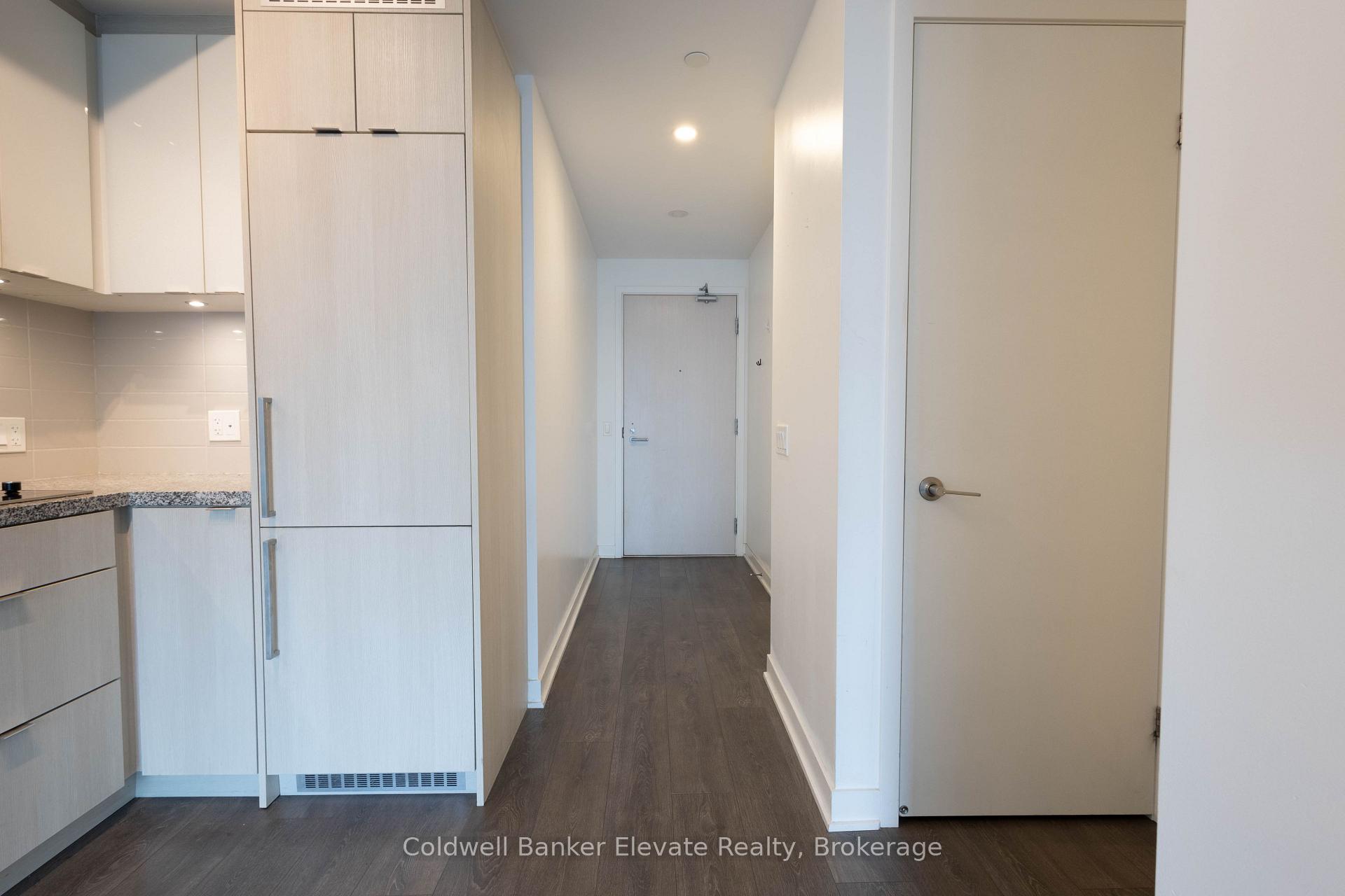 Photo 4 of Unit 2901, 115 Blue Jays Way, Toronto, Waterfront Communities — HOMEH