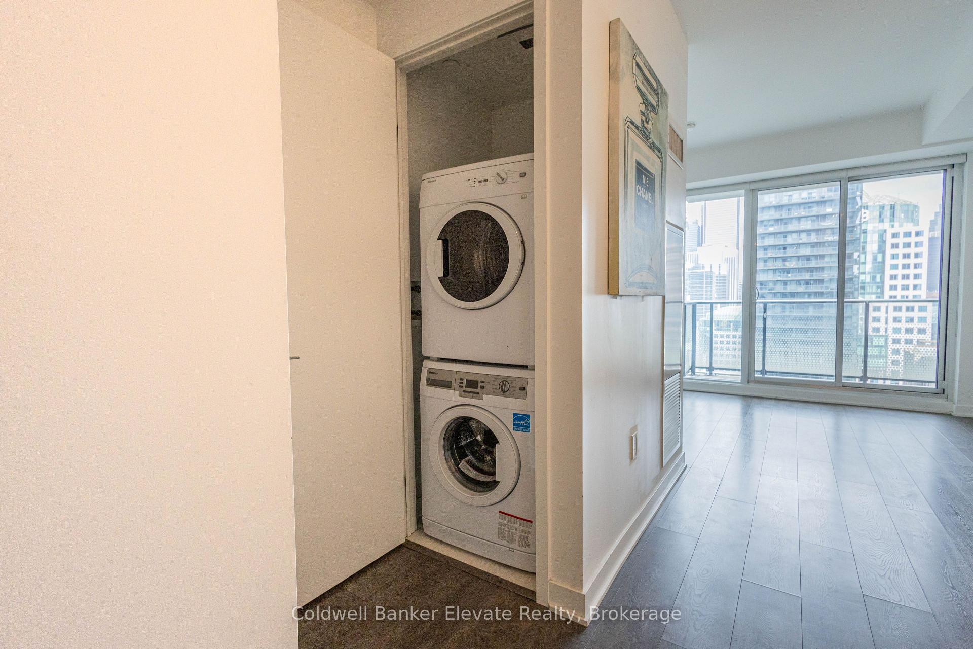 Photo 9 of Unit 2901, 115 Blue Jays Way, Toronto, Waterfront Communities — HOMEH