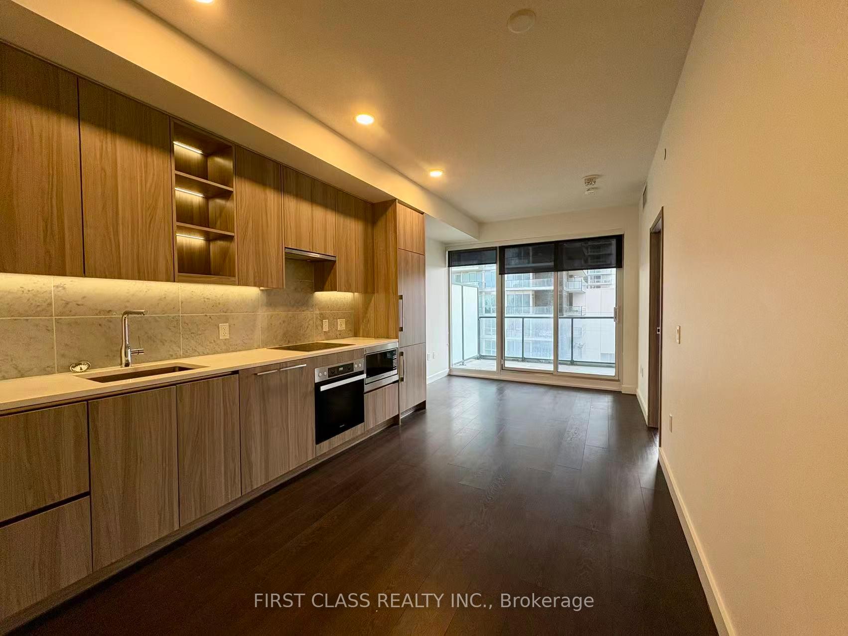 Photo 6 of Unit 608, 95 Mcmahon Drive, North York, Bayview Village — HOMEH